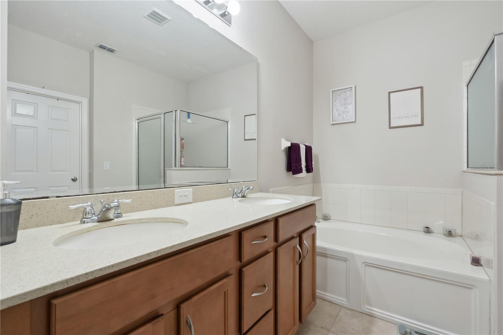 EAGLE POINTE ESTATES PH II - Residential