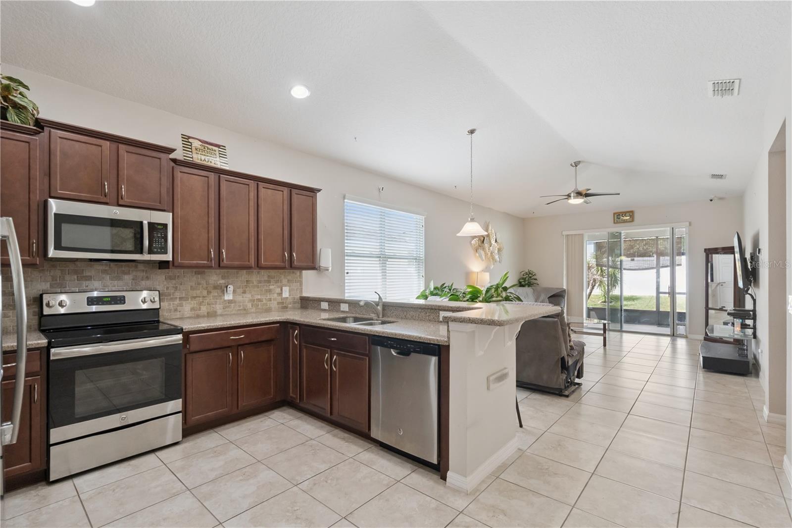 EAGLE POINTE ESTATES PH II - Residential