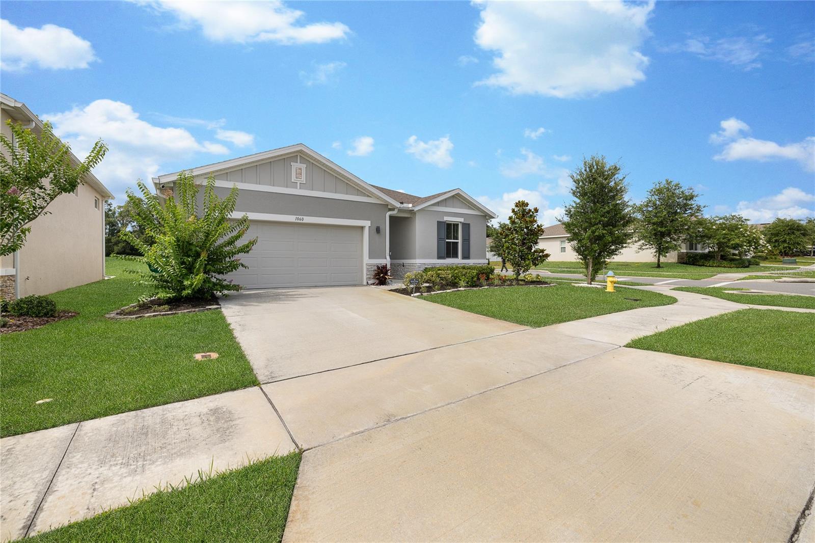 SEASONS/RIVER CHASE - Residential