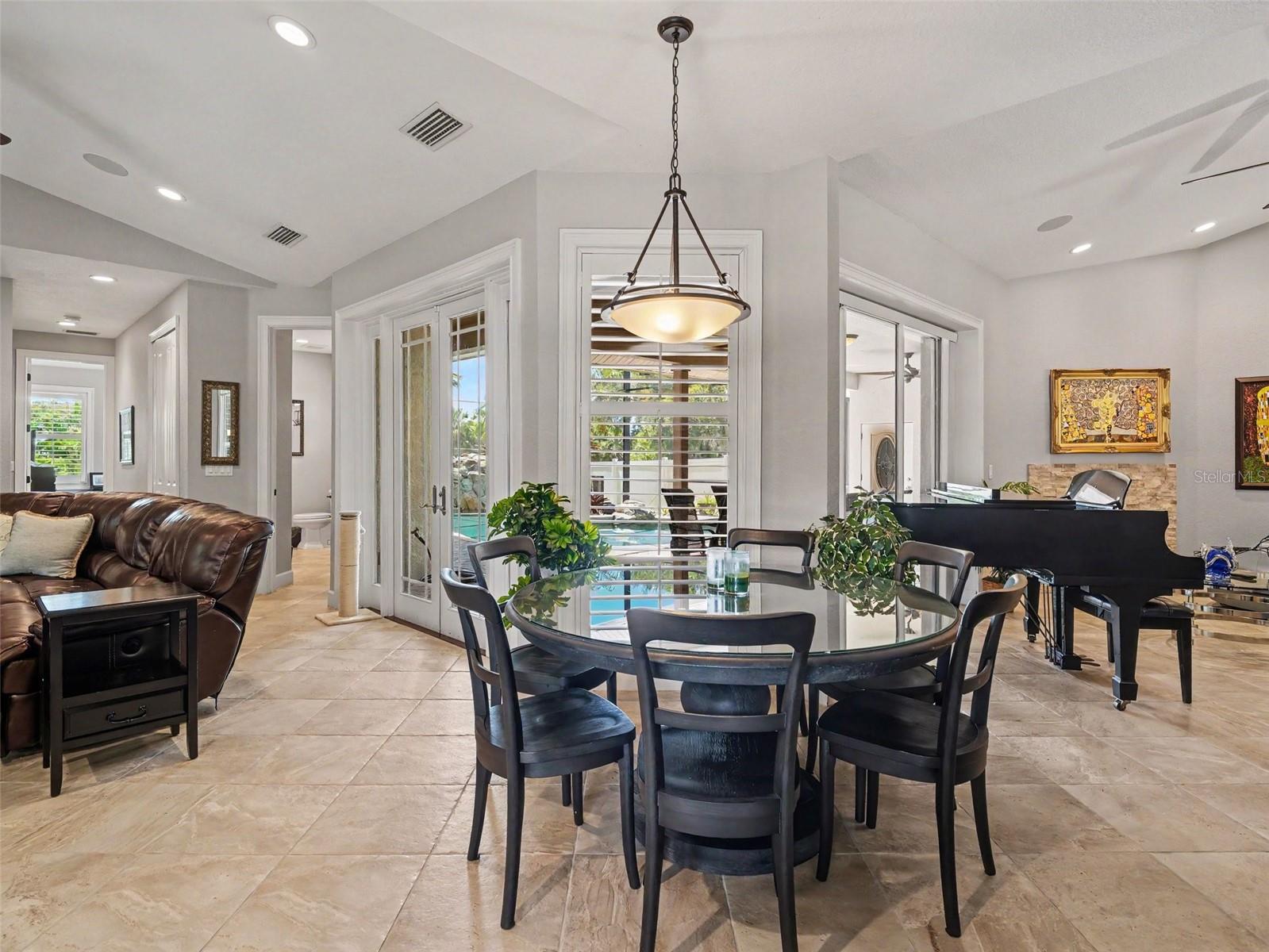 ACREAGE - Residential