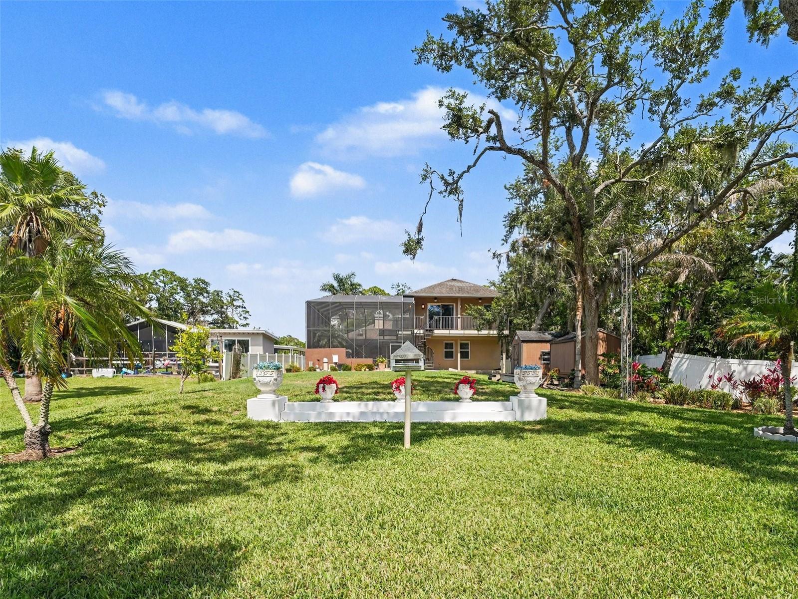 ACREAGE - Residential