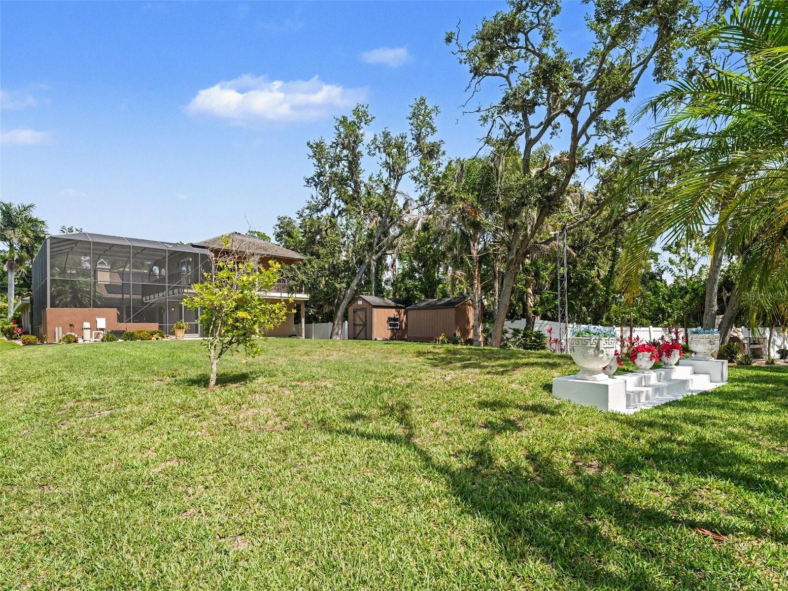 ACREAGE - Residential