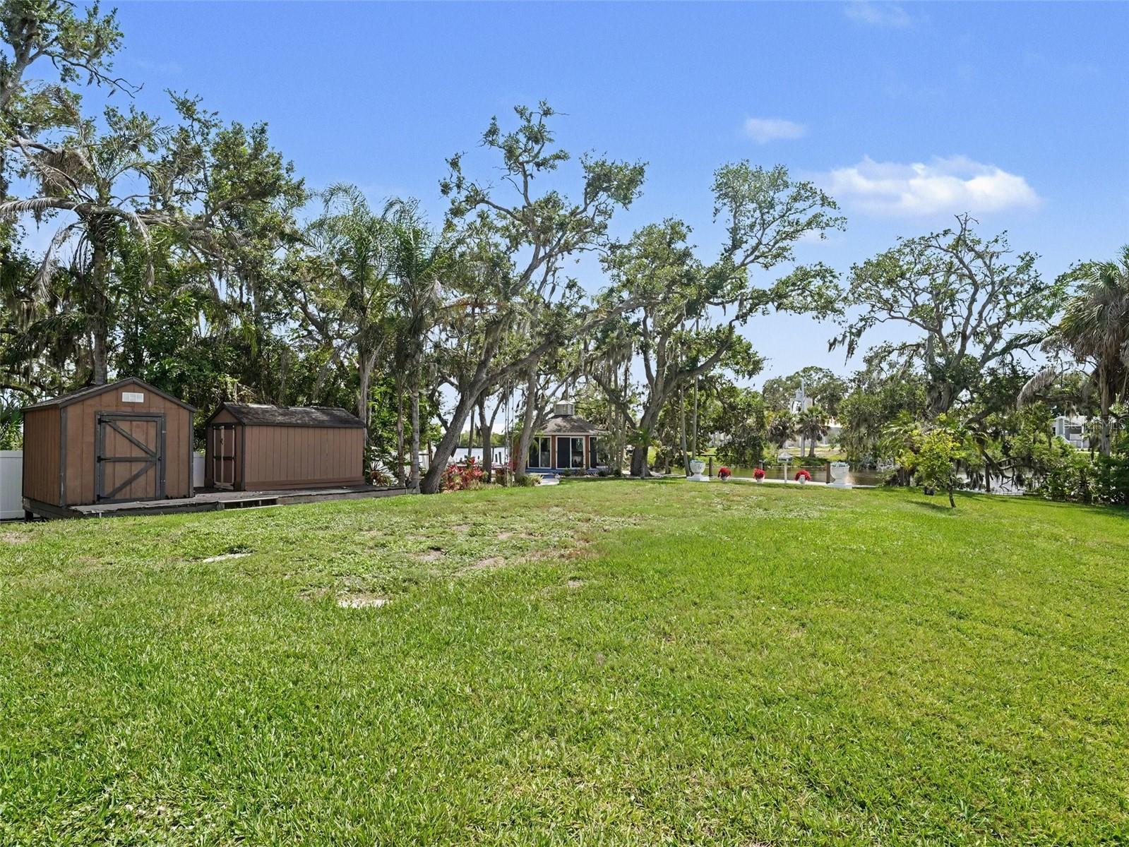 ACREAGE - Residential