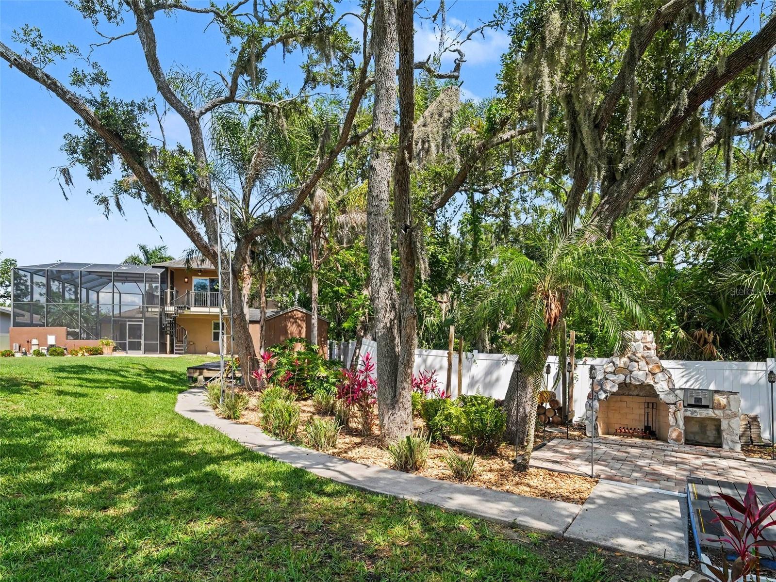 ACREAGE - Residential