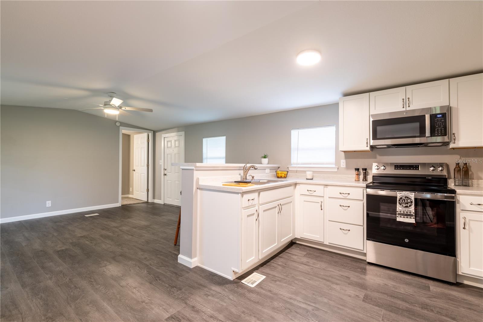 WILLISTON HLNDS 14 - Residential