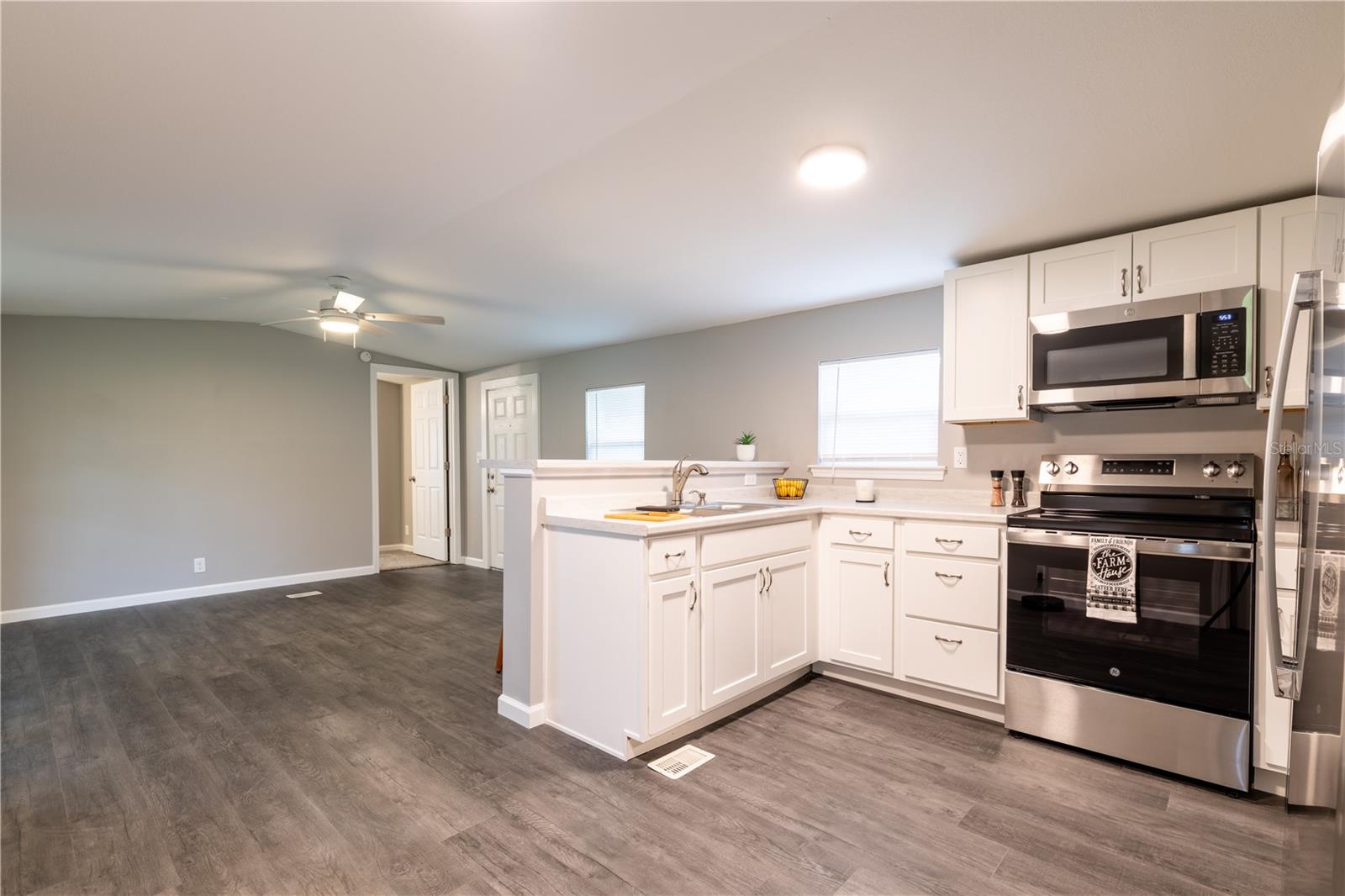WILLISTON HLNDS 14 - Residential