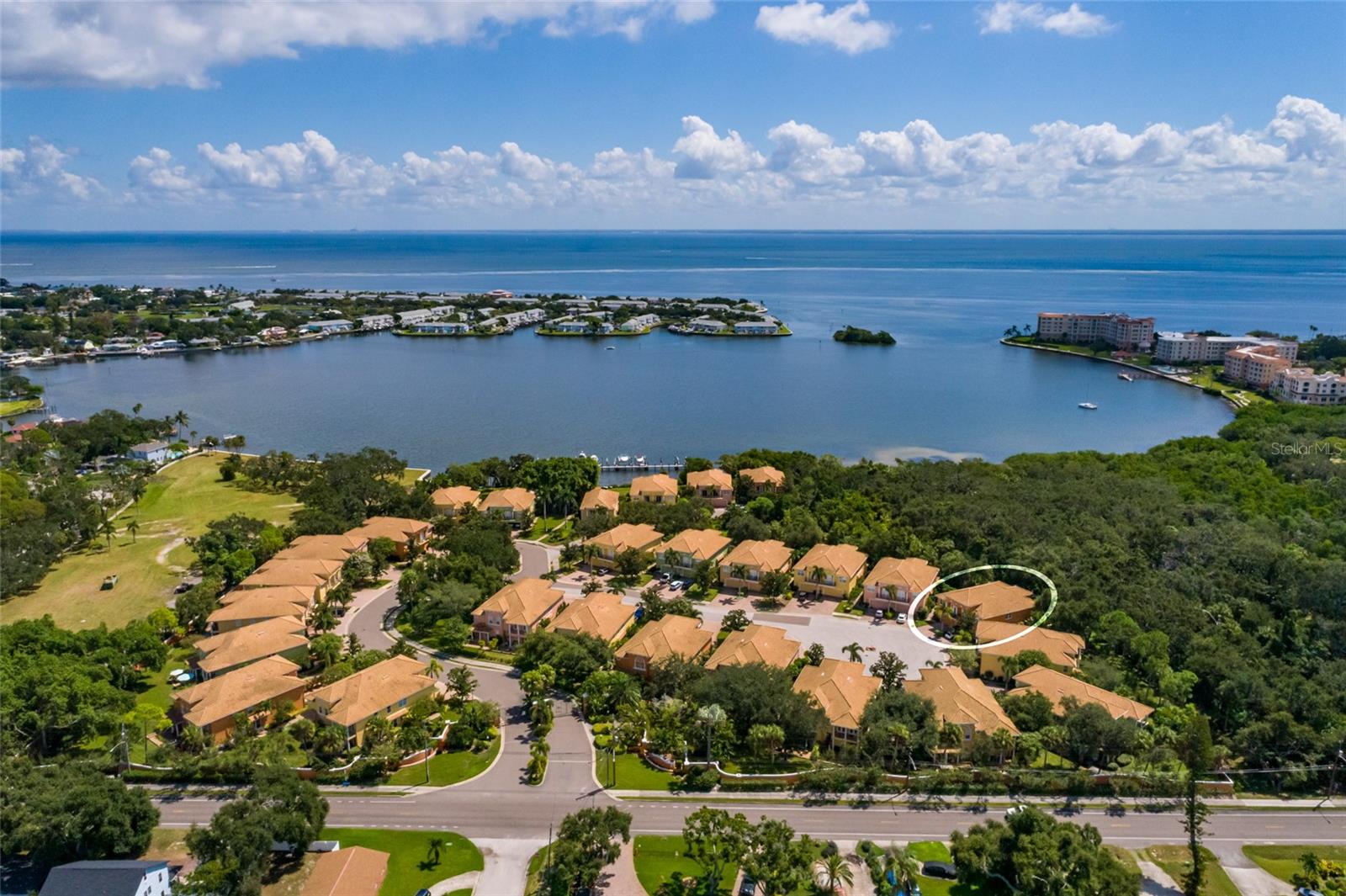 BANYAN BAY AT RUTLAND - Residential