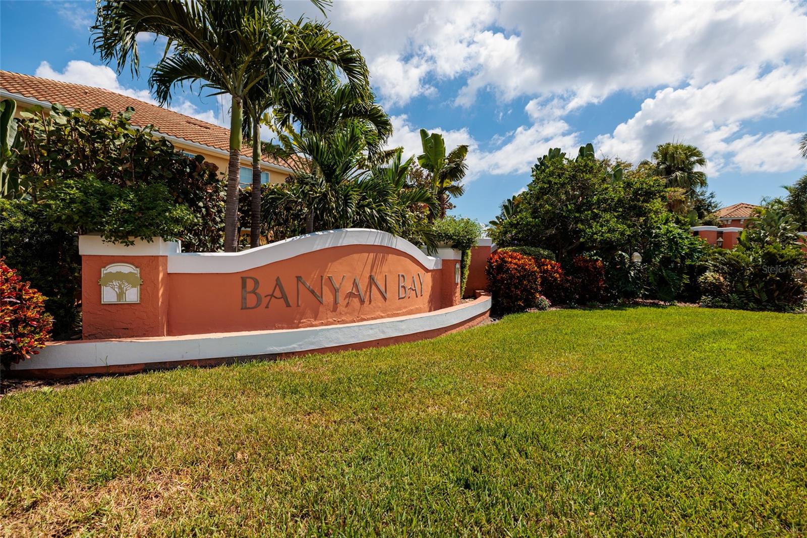 BANYAN BAY AT RUTLAND - Residential