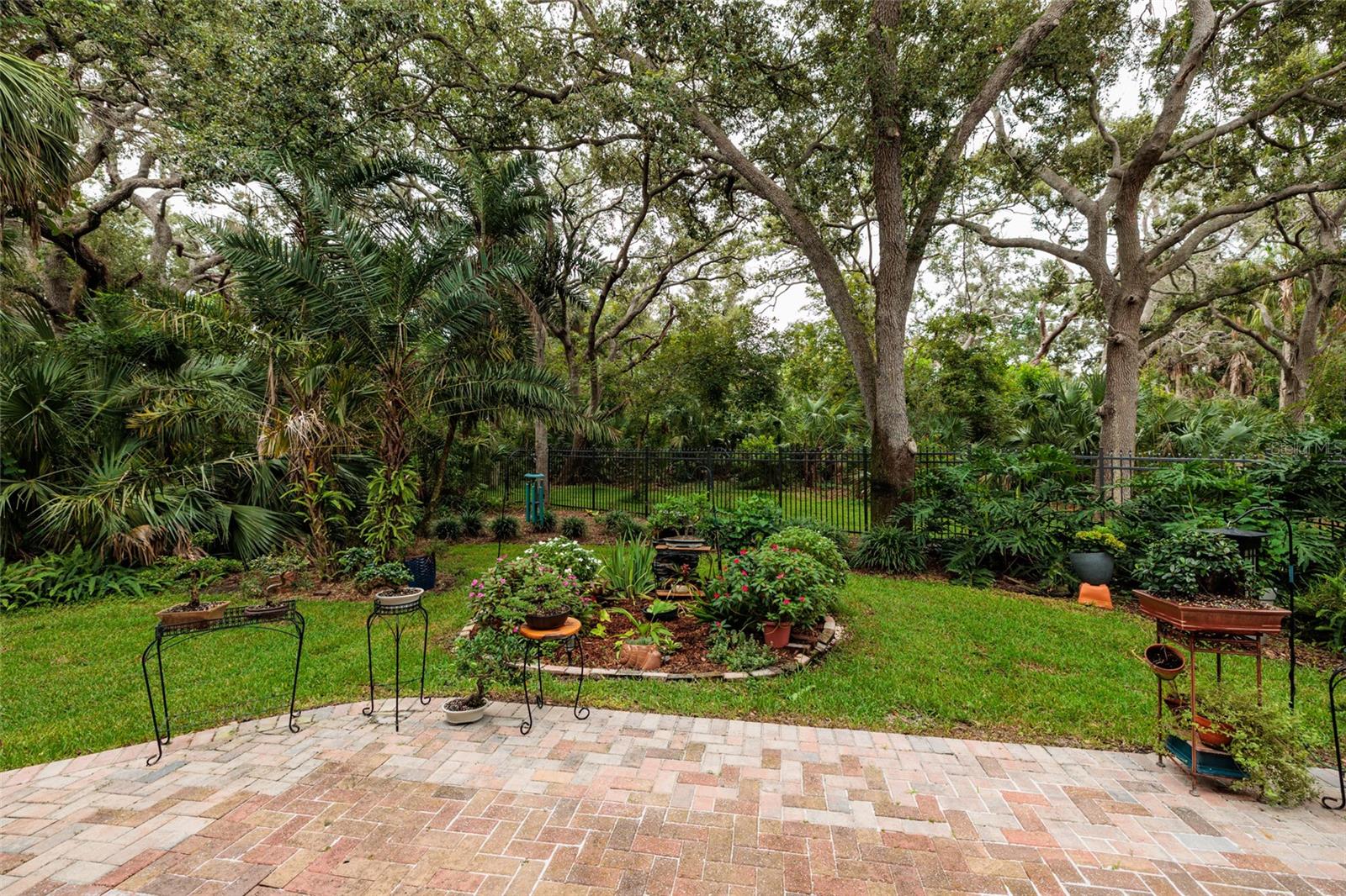 BANYAN BAY AT RUTLAND - Residential
