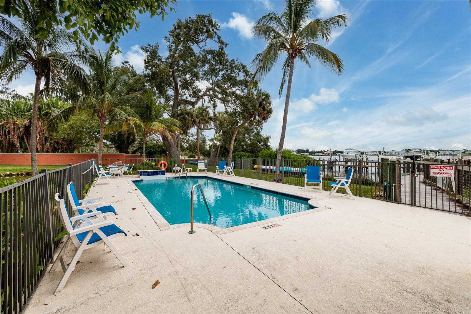 BANYAN BAY AT RUTLAND - Residential