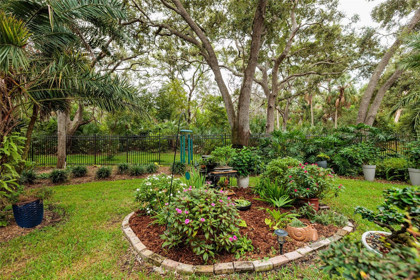 BANYAN BAY AT RUTLAND - Residential