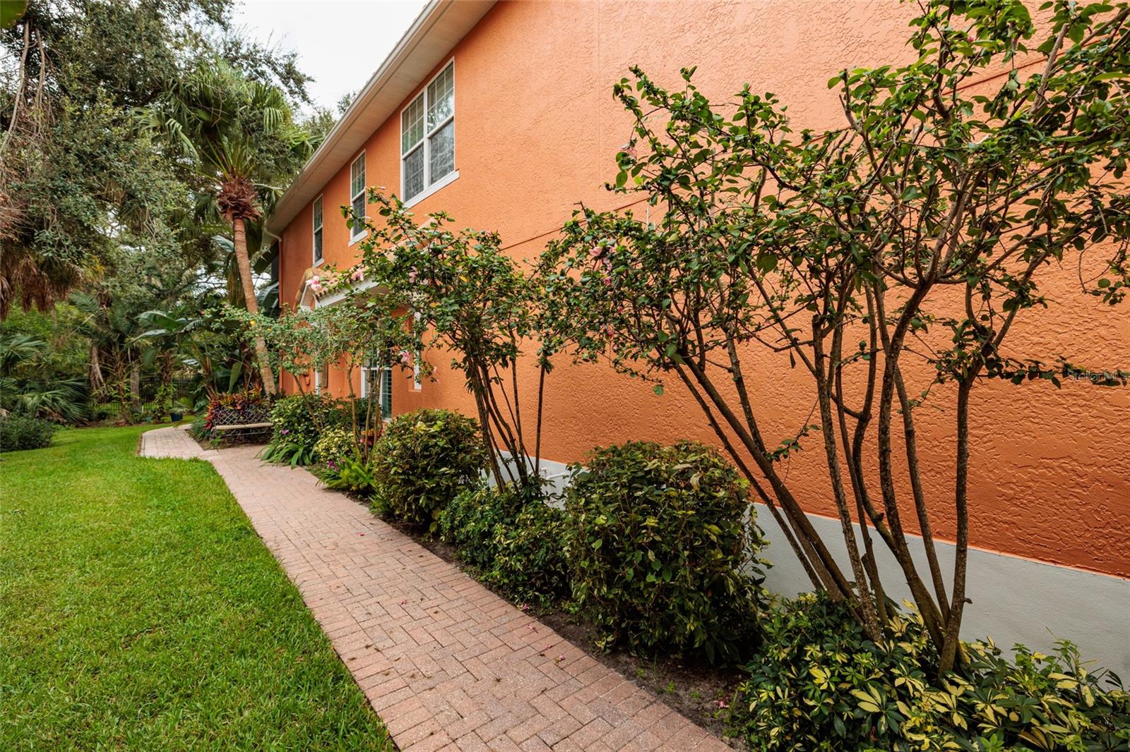 BANYAN BAY AT RUTLAND - Residential