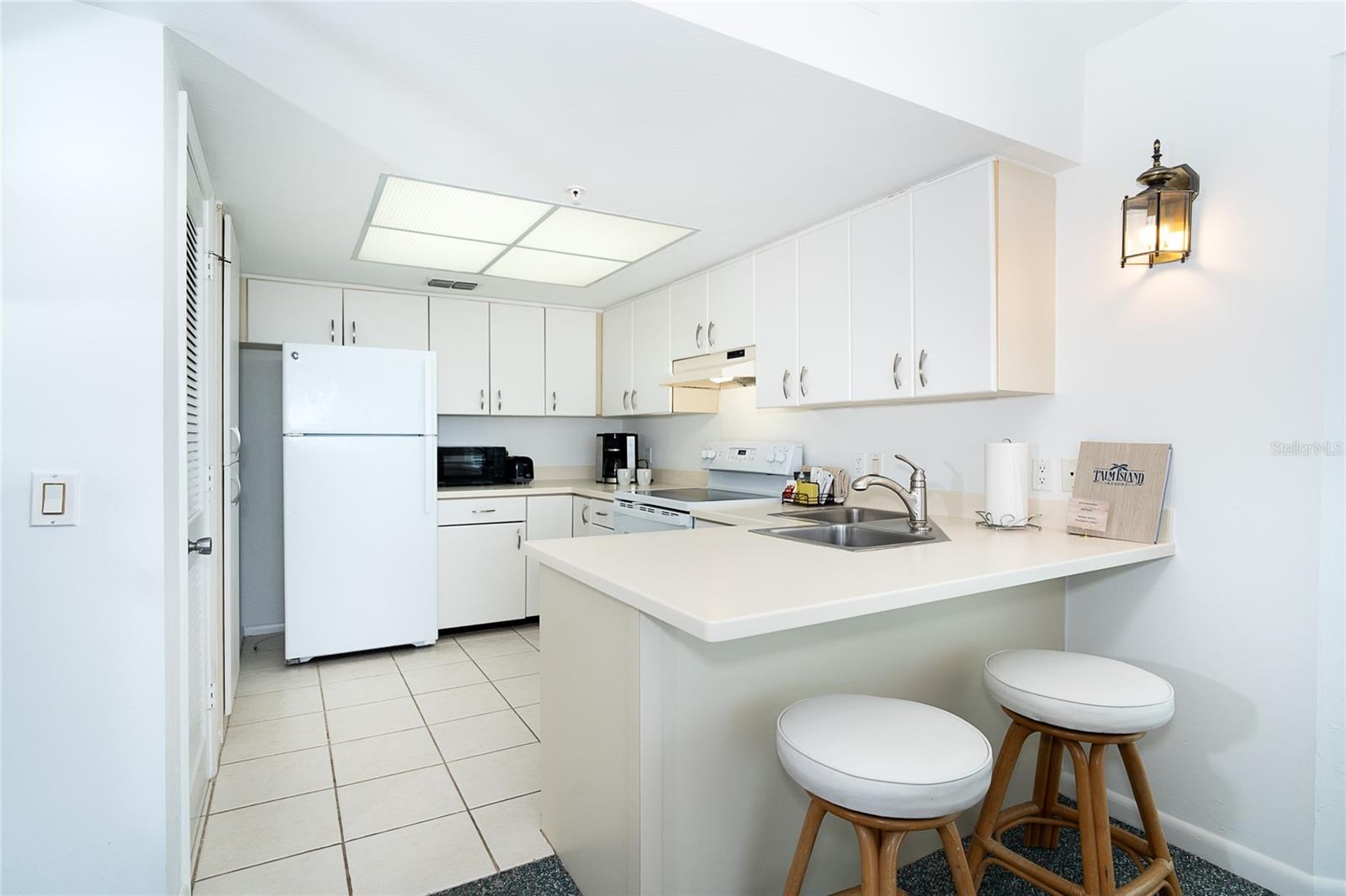 BEACH VILLAS BLDG 37 - Residential
