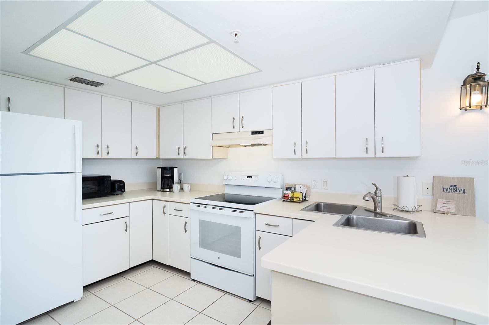 BEACH VILLAS BLDG 37 - Residential