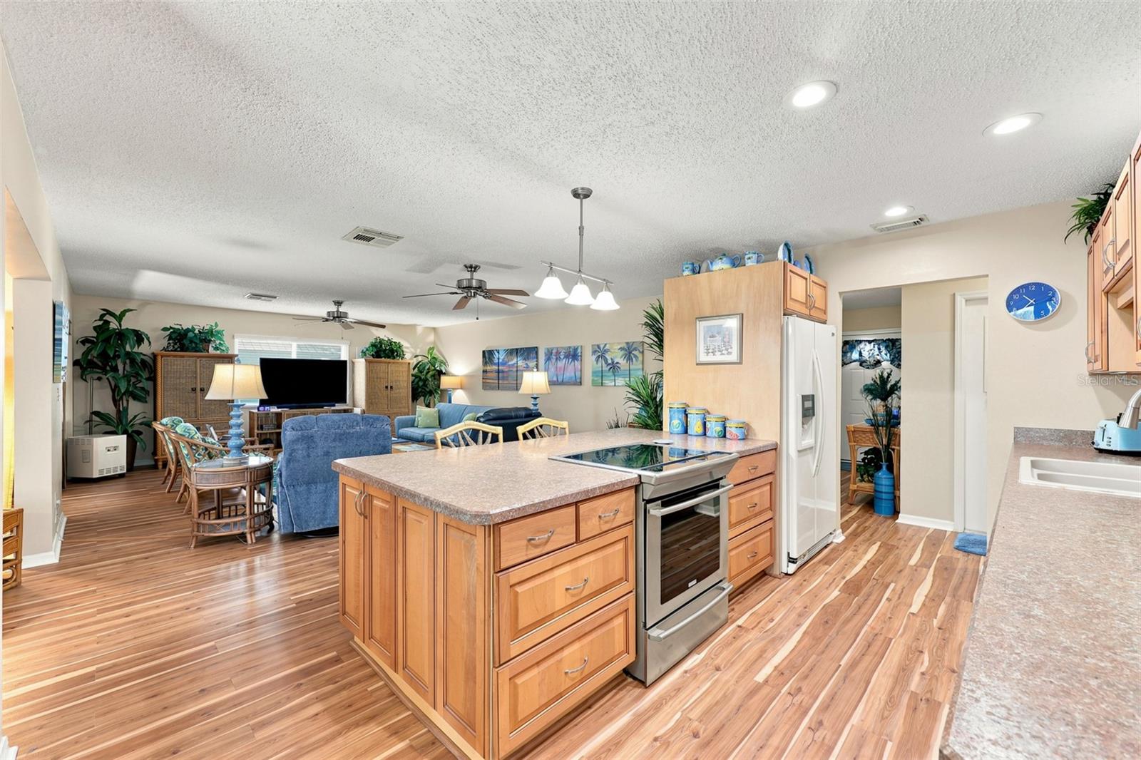 SUN CITY CENTER UNIT 34 A - Residential