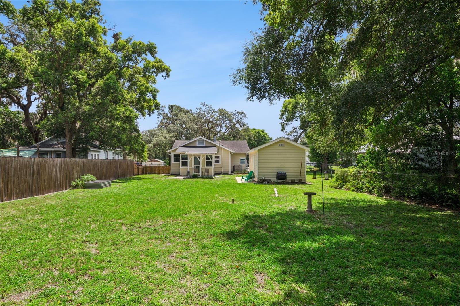 GARNERS - Residential