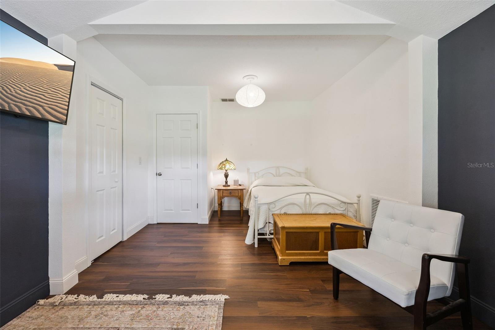 GARNERS - Residential