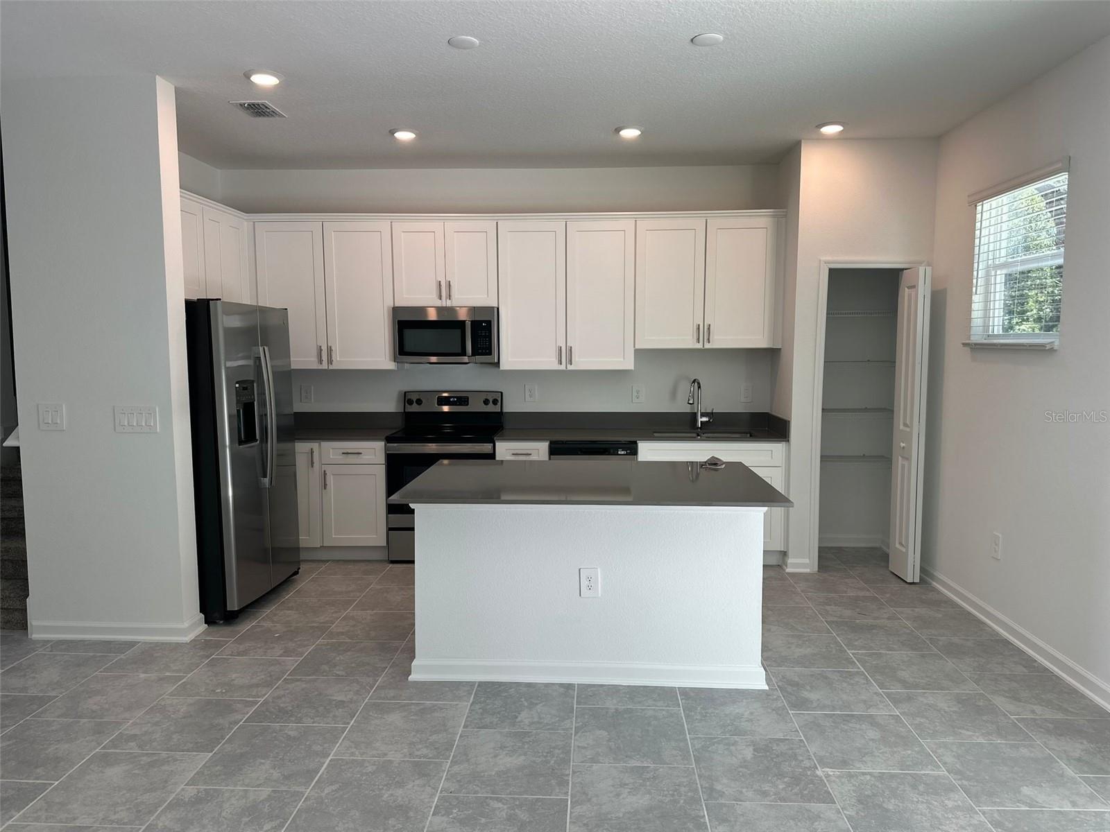 LAKE WILSON RESERVE - Residential Lease