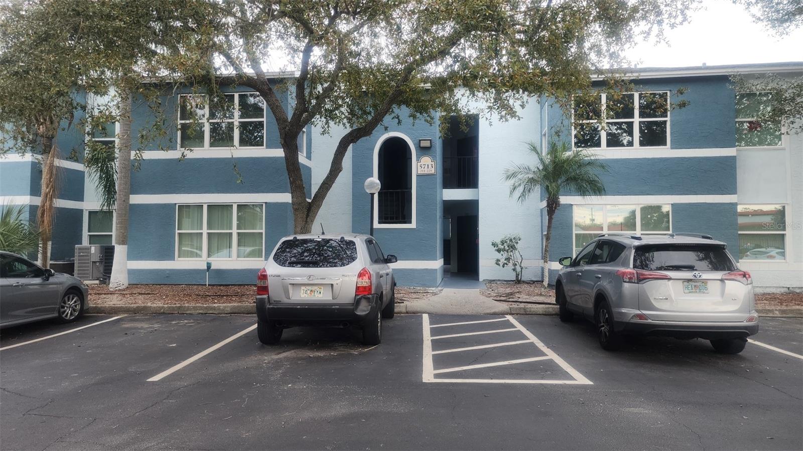 The community is gated with well kept grounds and amenities.  1-bed, 1-bath condo in the desirable Venetian Place community, Open living concept. The dining area is next to the kitchen, it has an updated bathroom, The property is ideally located in the heart of Orlando. Enjoy the amenities including two sparkling pools, fitness center, clubhouse, tennis courts, and gated community. Just minutes from the airport, major highways, shopping, dining, and entertainment. There is great potential here.