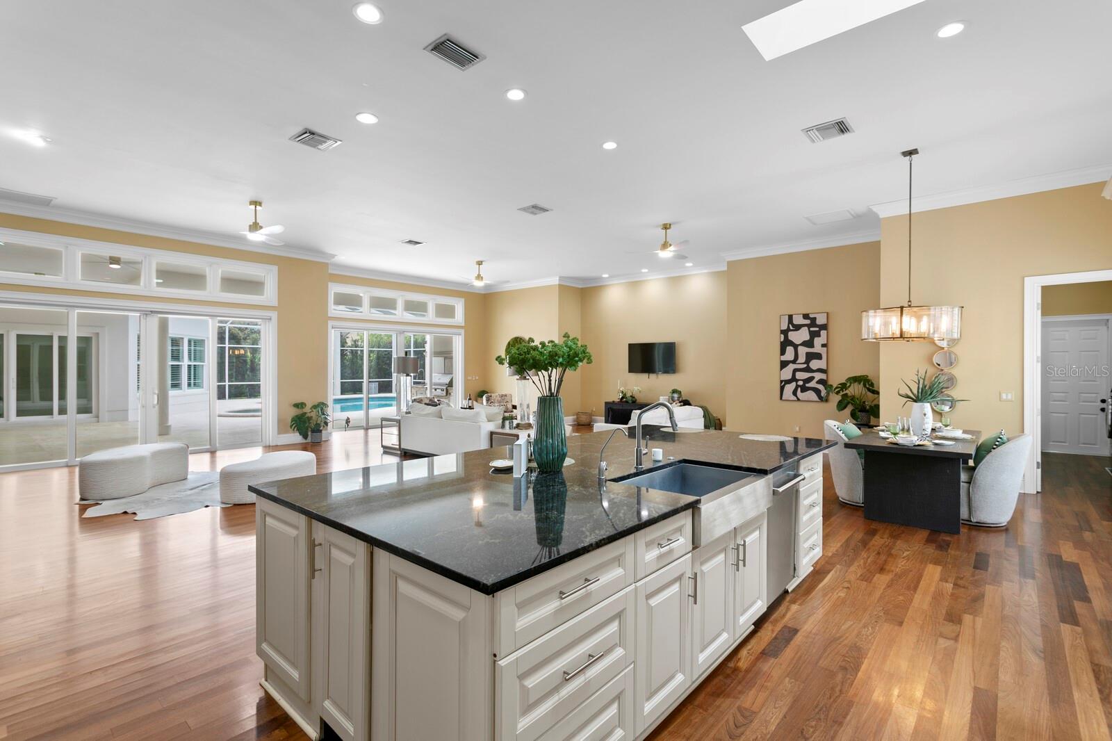 AVILA UNIT 1 - Residential