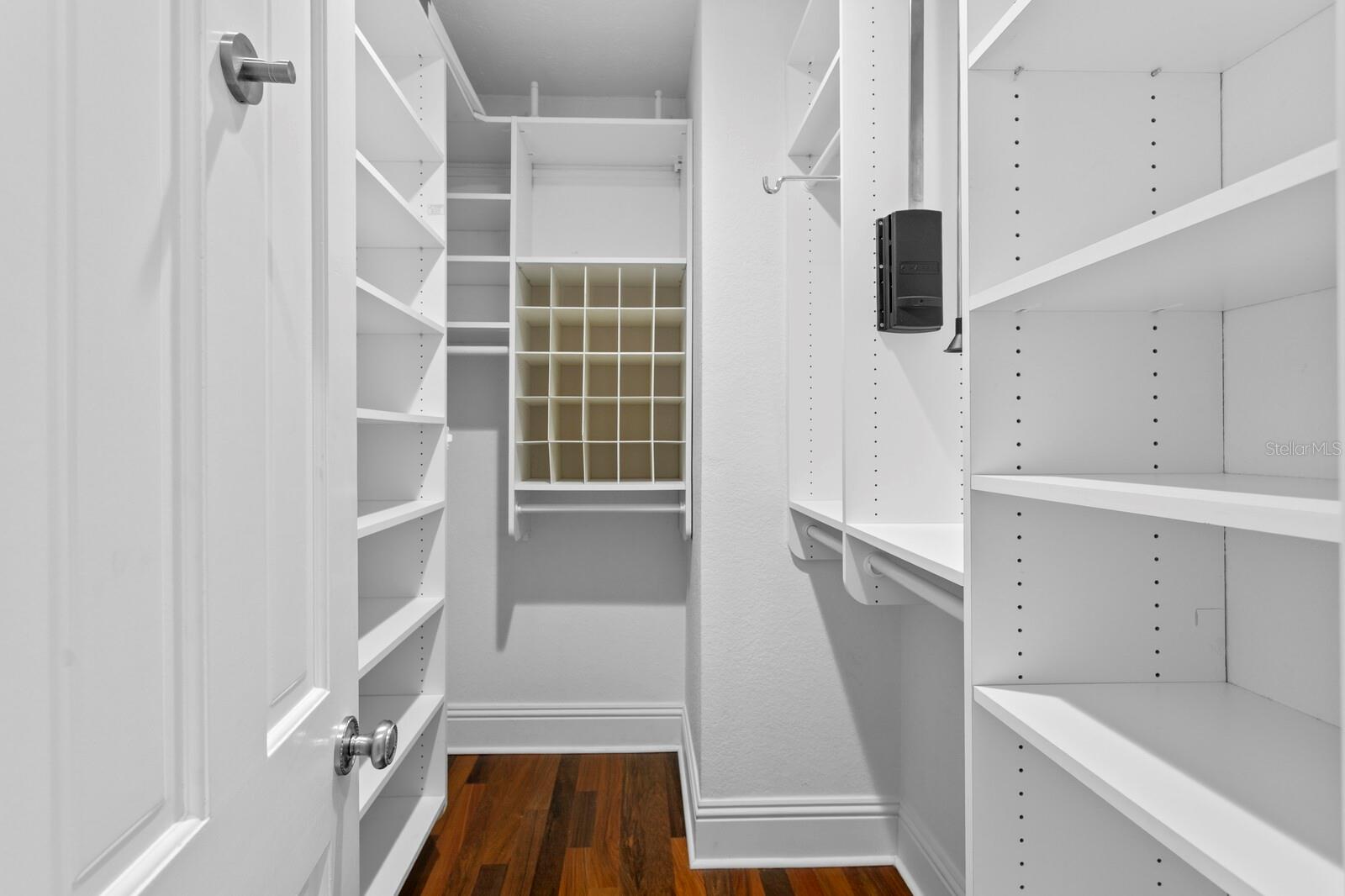 AVILA UNIT 1 - Residential