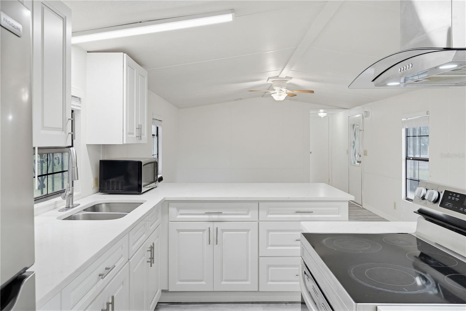 CROOM A COOCHEE ESTATES - Residential