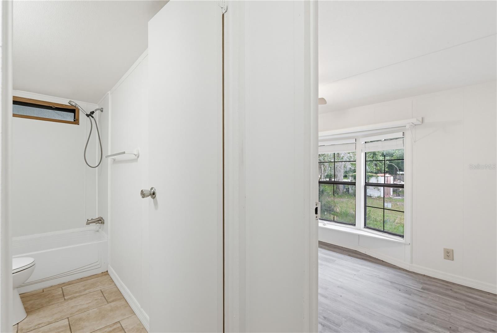CROOM A COOCHEE ESTATES - Residential