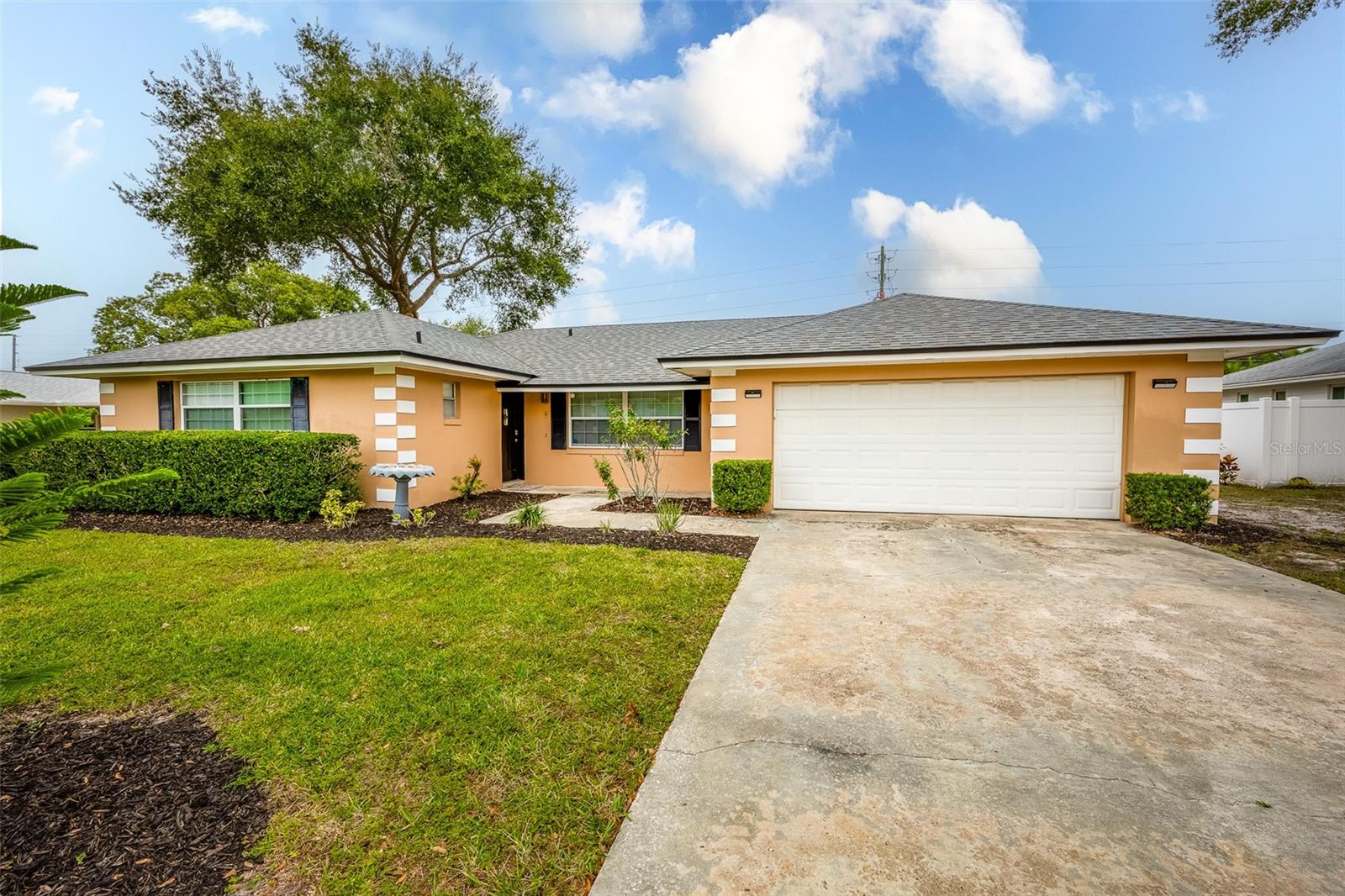 HOWELL ESTATES - Residential Lease