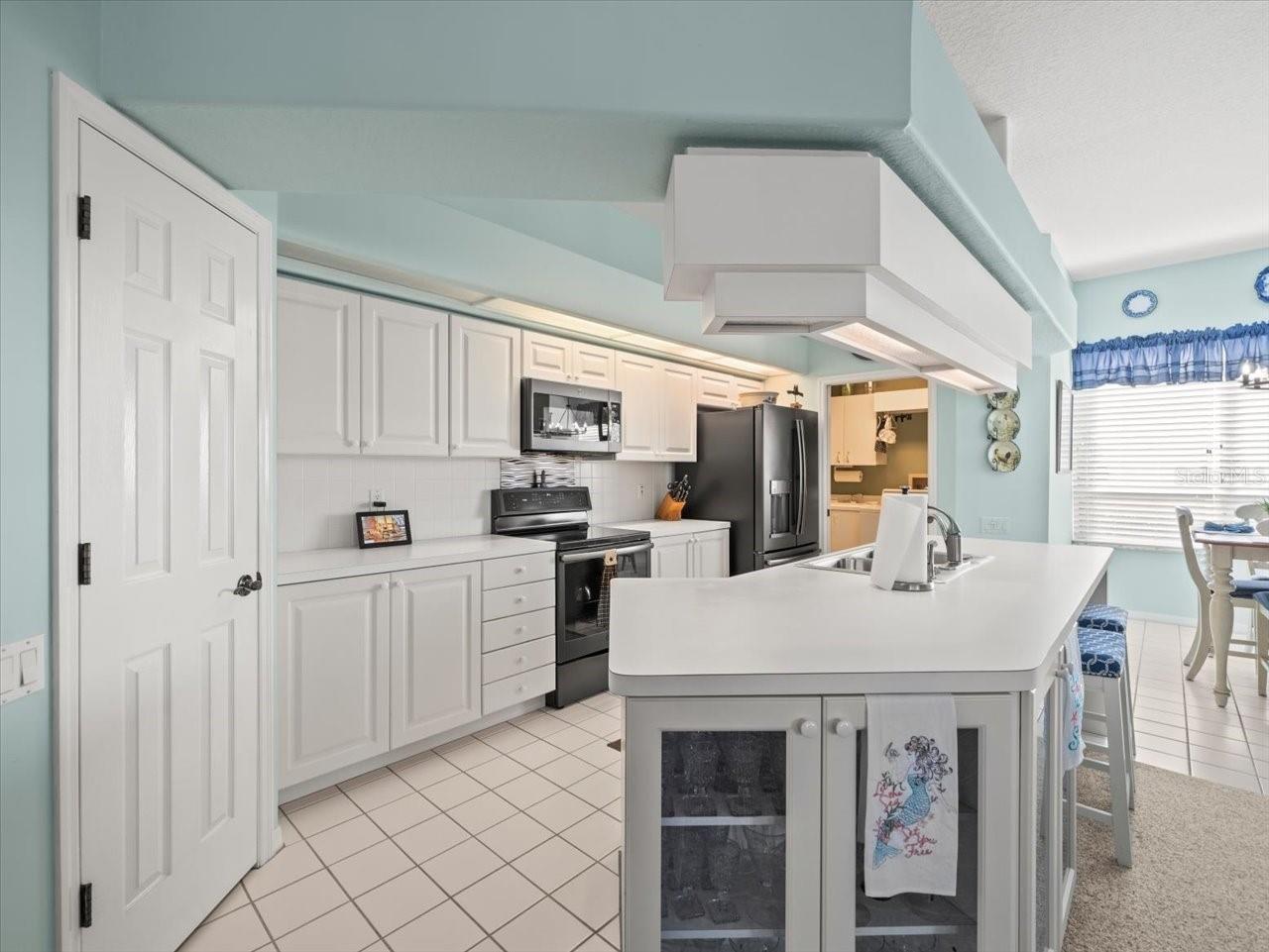 GLEN LAKES - Residential