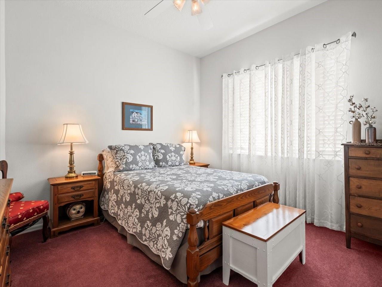 GLEN LAKES - Residential