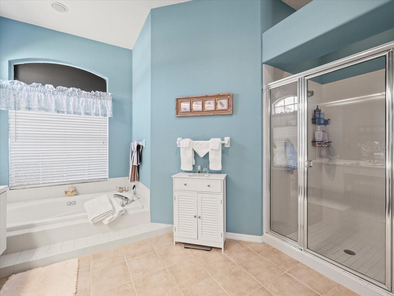 GLEN LAKES - Residential