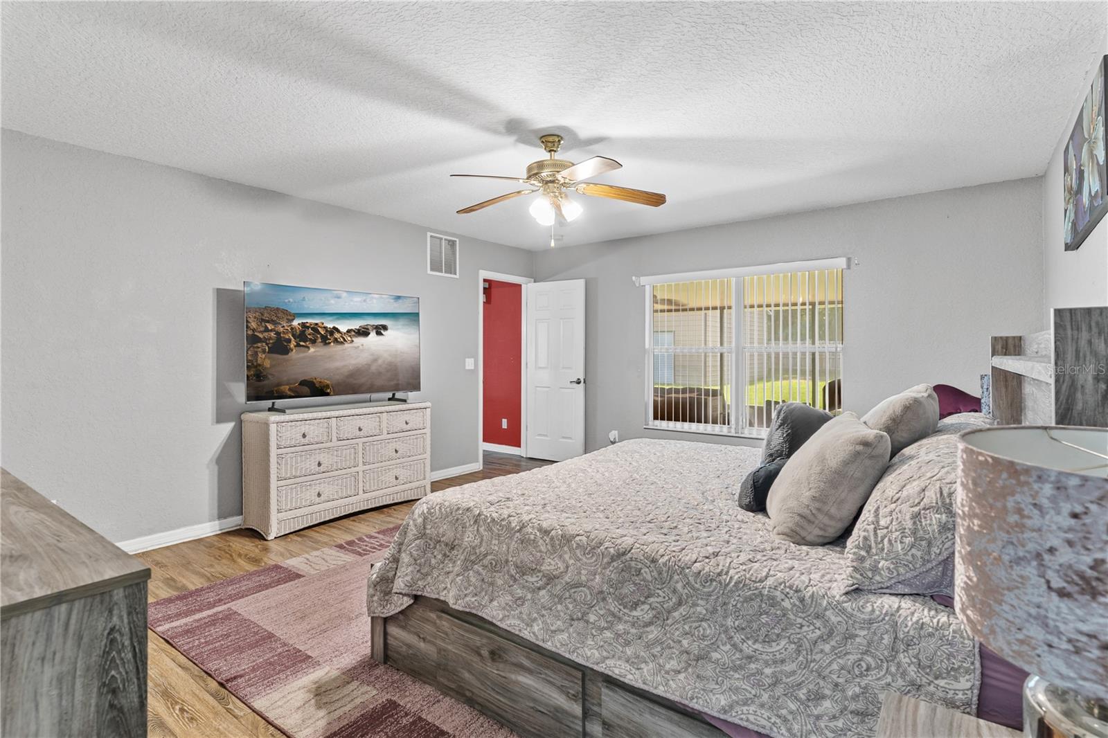 LEESBURG WATERS EDGE SUB - Residential