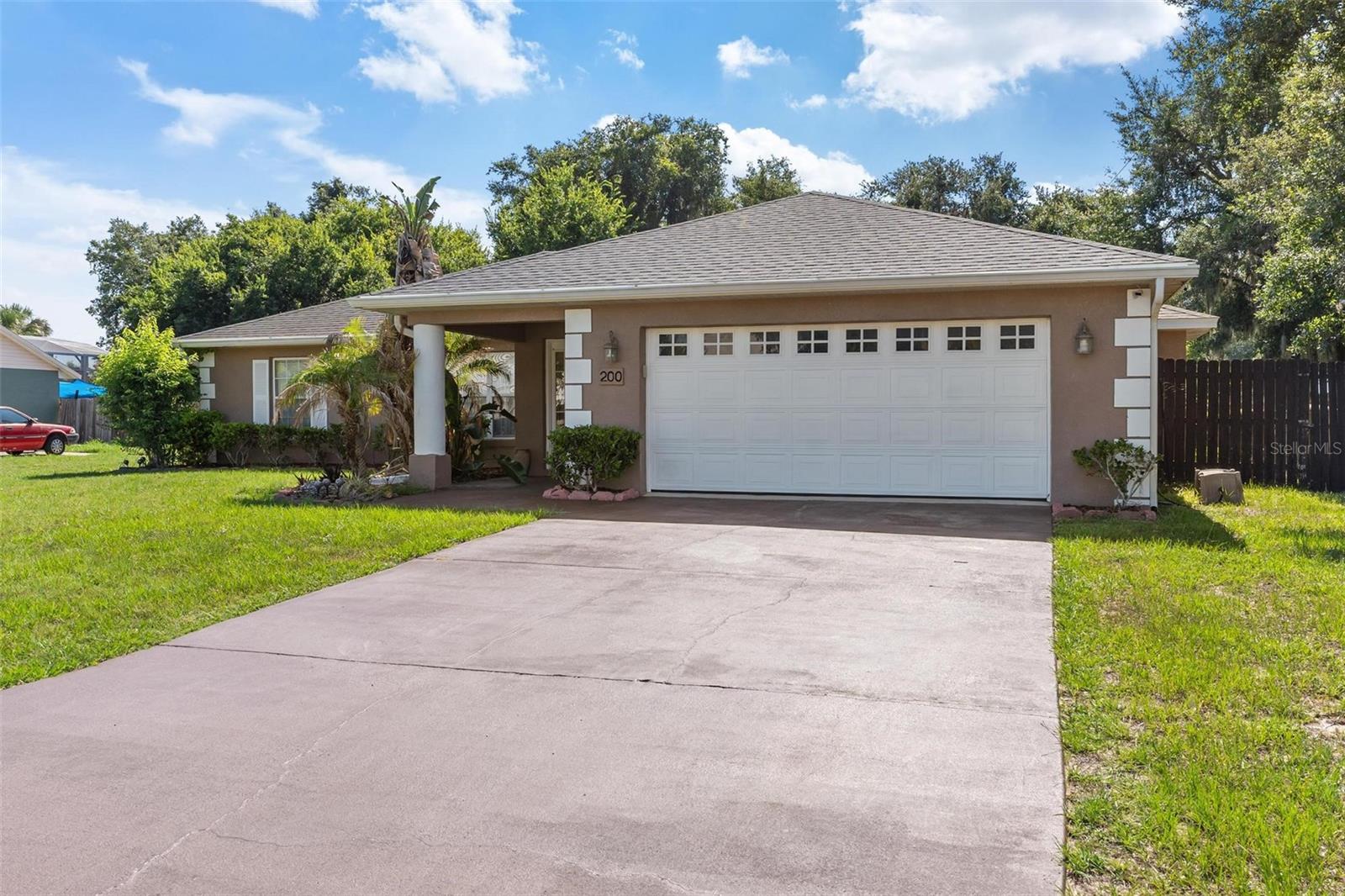 LEESBURG WATERS EDGE SUB - Residential
