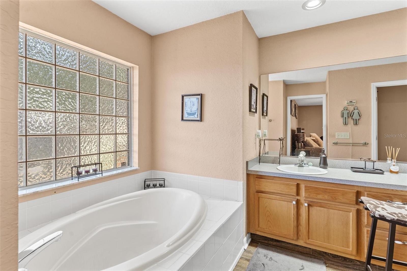 LEESBURG WATERS EDGE SUB - Residential