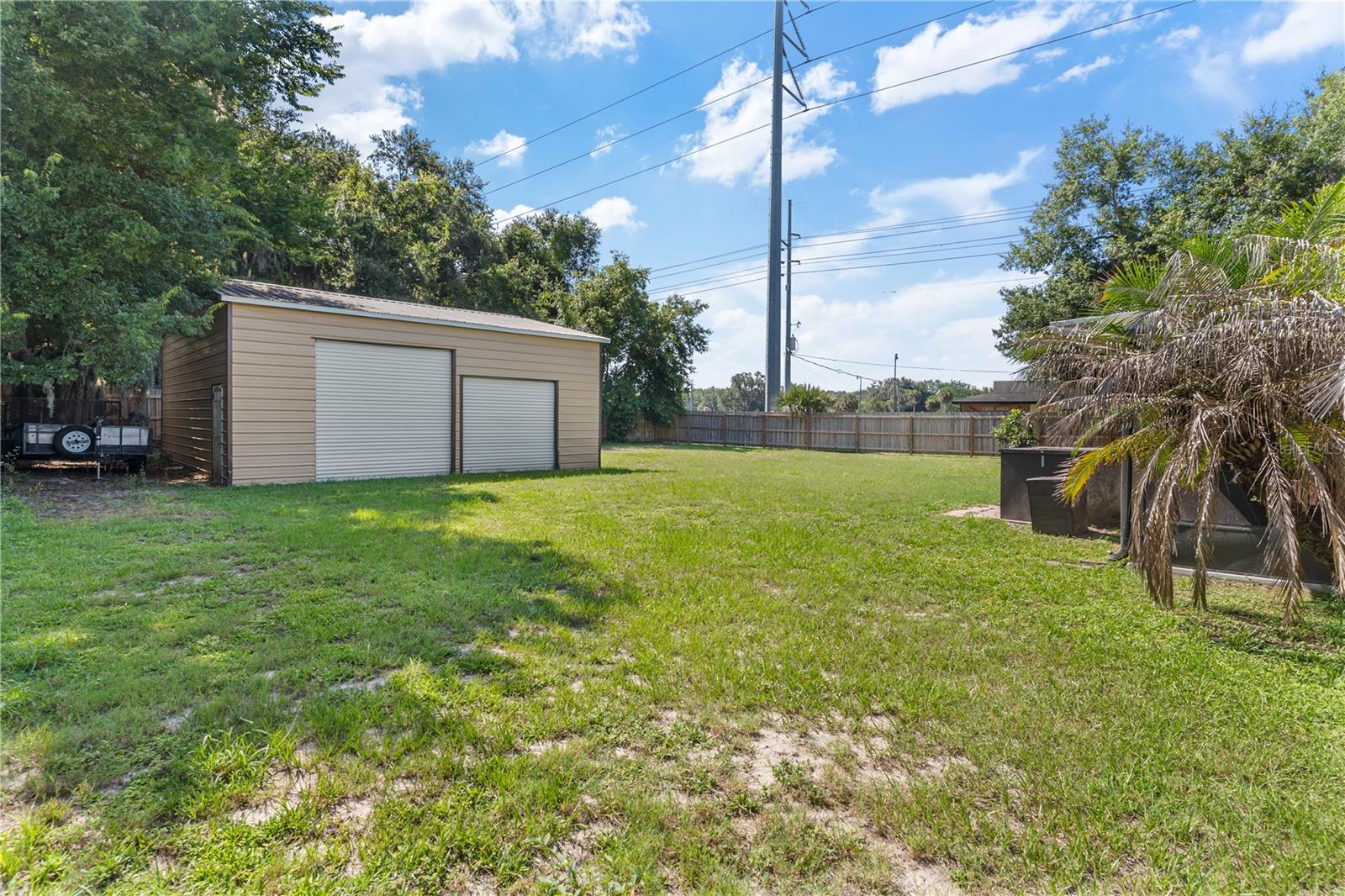 LEESBURG WATERS EDGE SUB - Residential