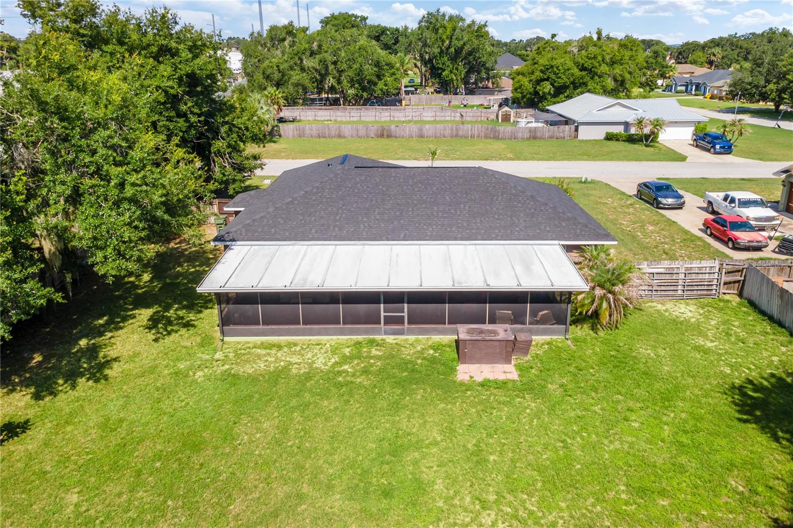 LEESBURG WATERS EDGE SUB - Residential