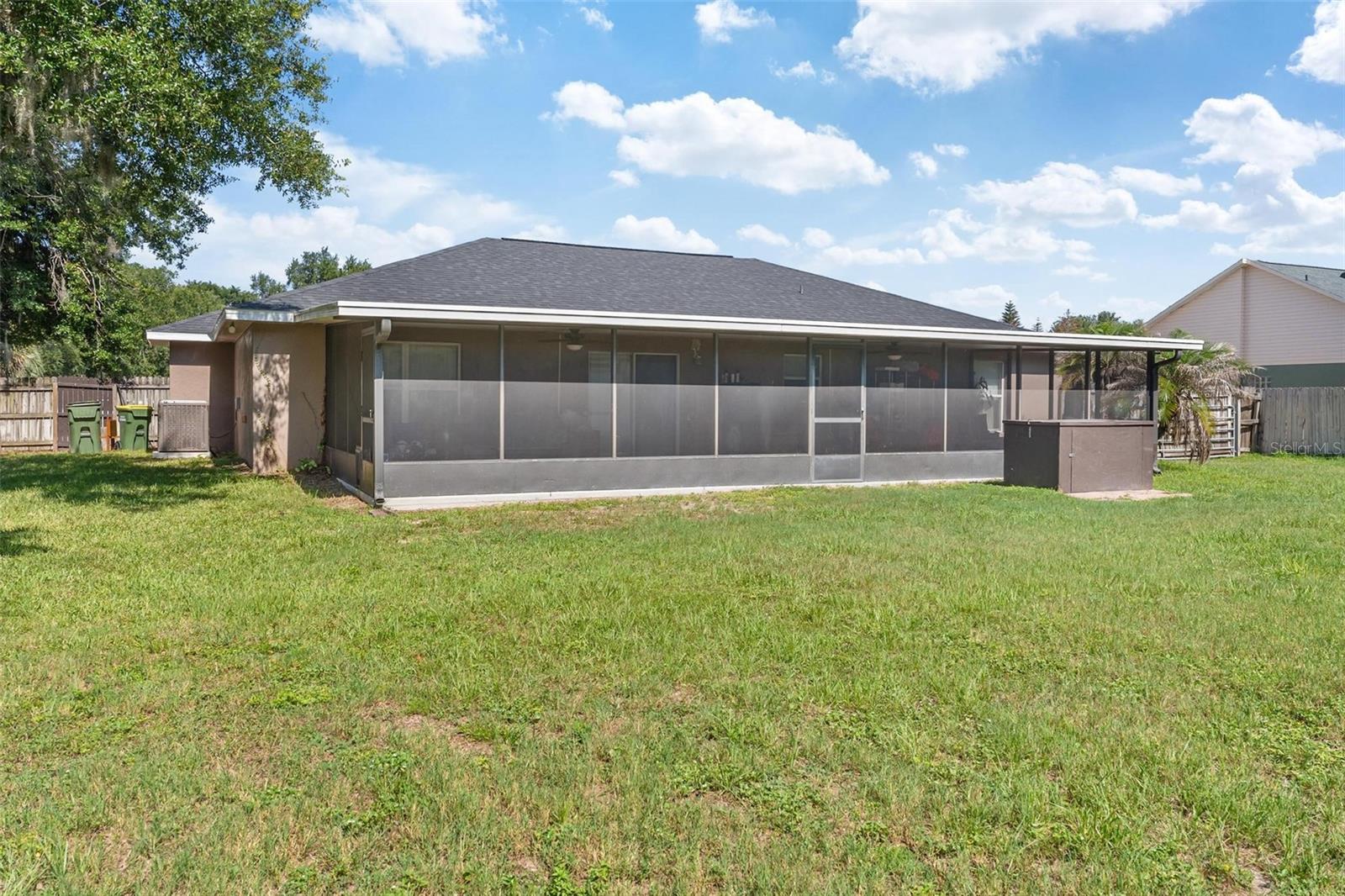 LEESBURG WATERS EDGE SUB - Residential