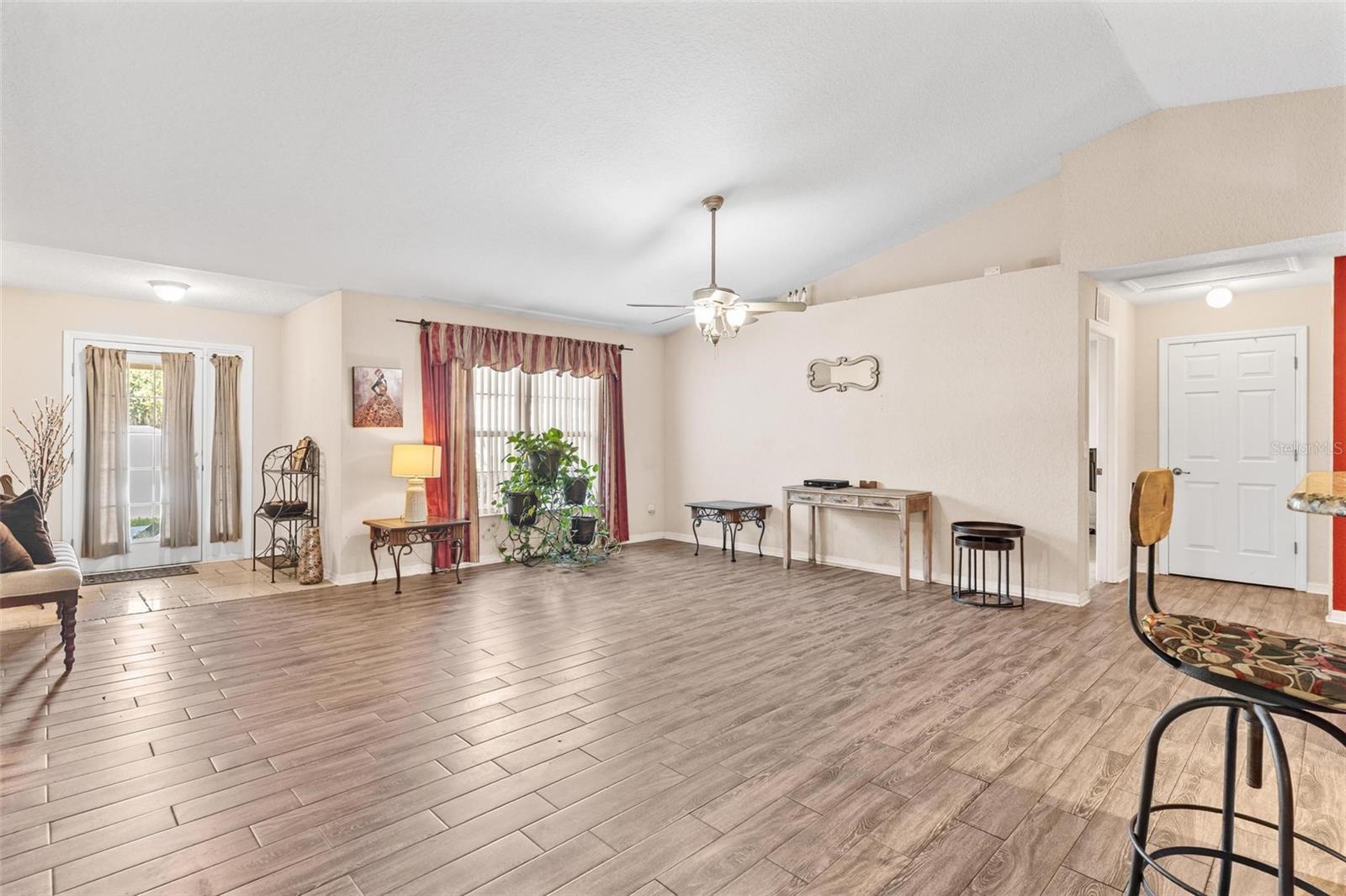LEESBURG WATERS EDGE SUB - Residential