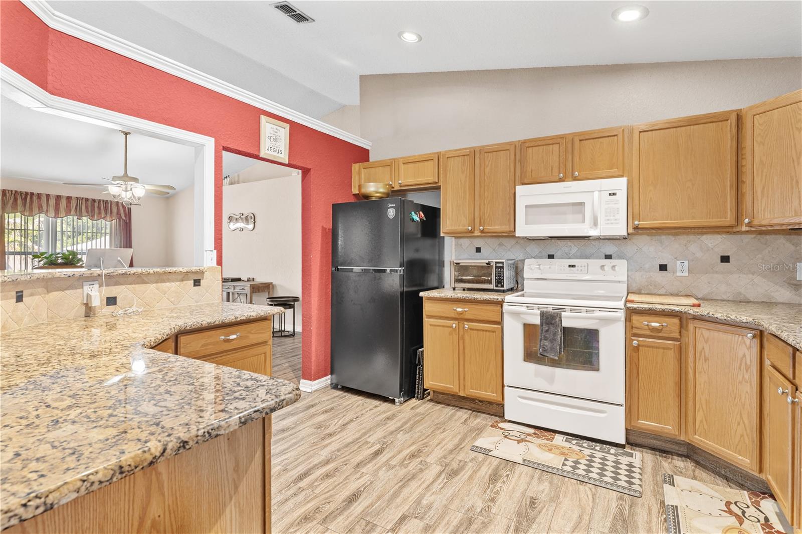 LEESBURG WATERS EDGE SUB - Residential