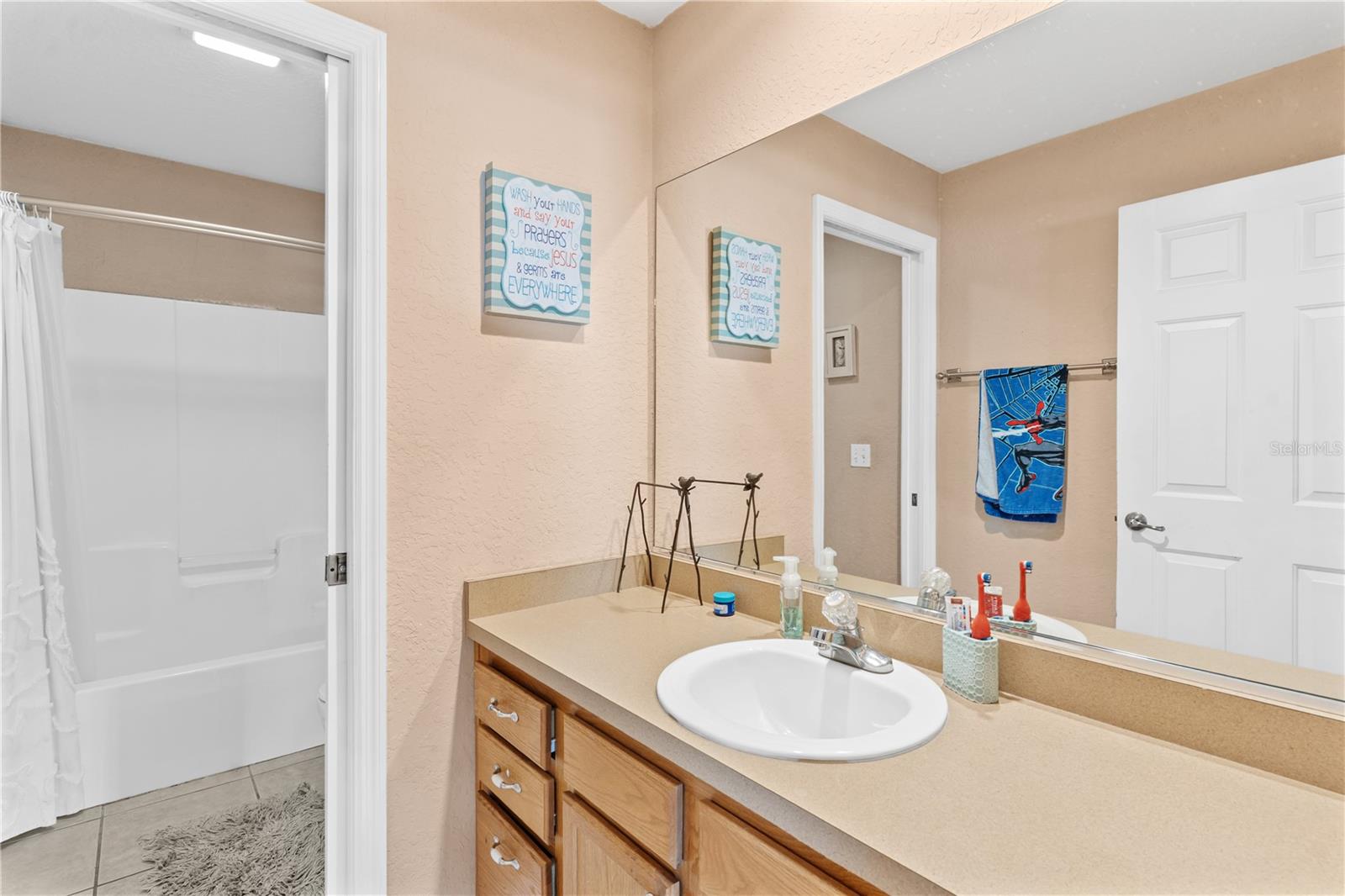LEESBURG WATERS EDGE SUB - Residential