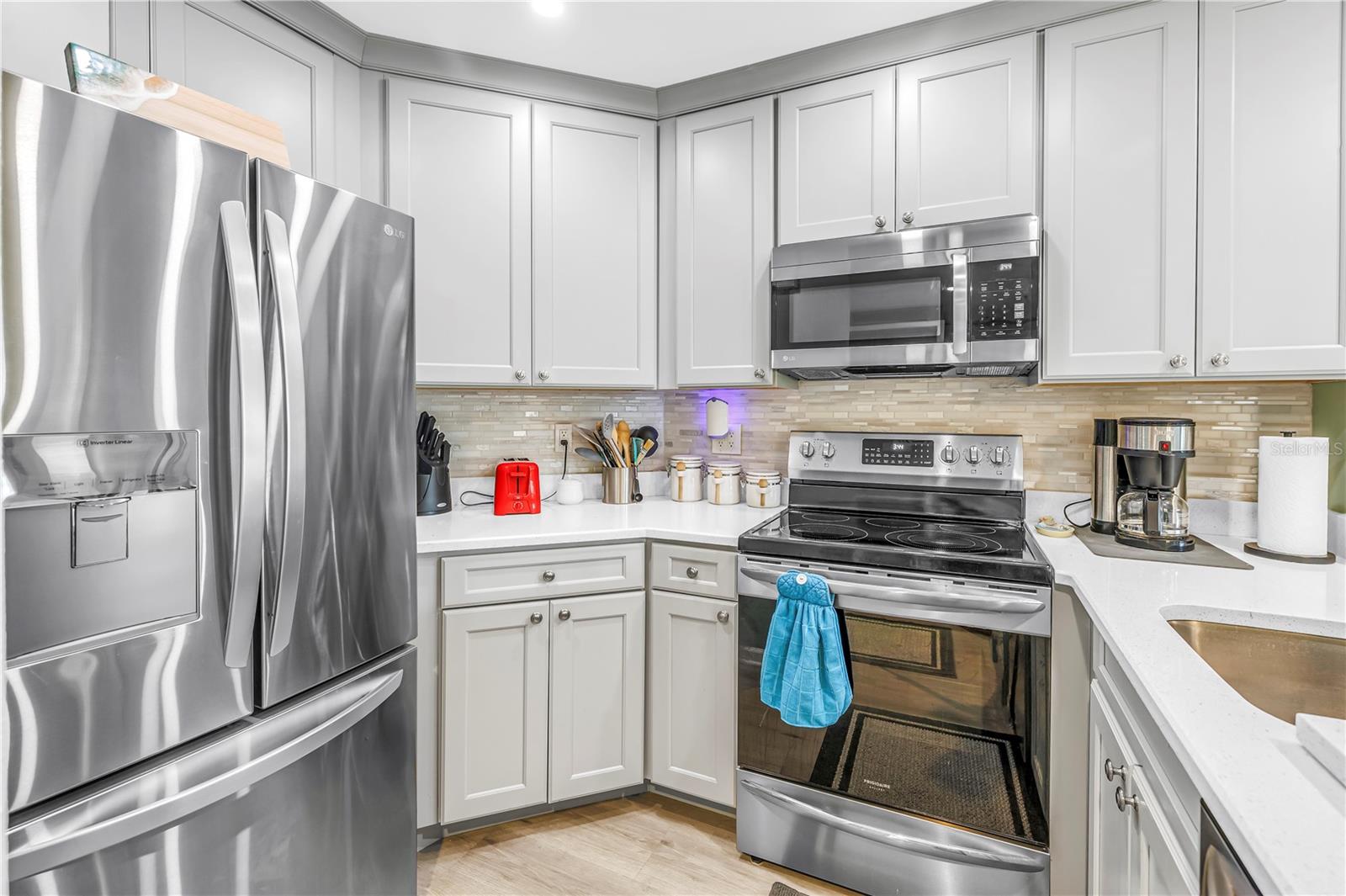 STONES THROW CONDO - Residential