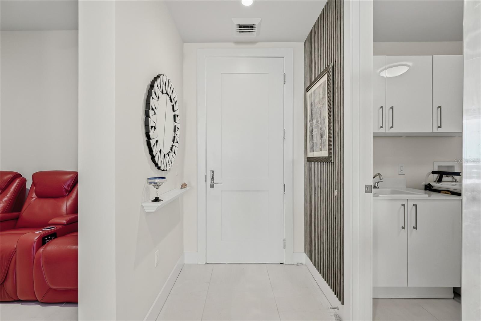 SALTAIRE ST PETERSBURG - Residential Lease