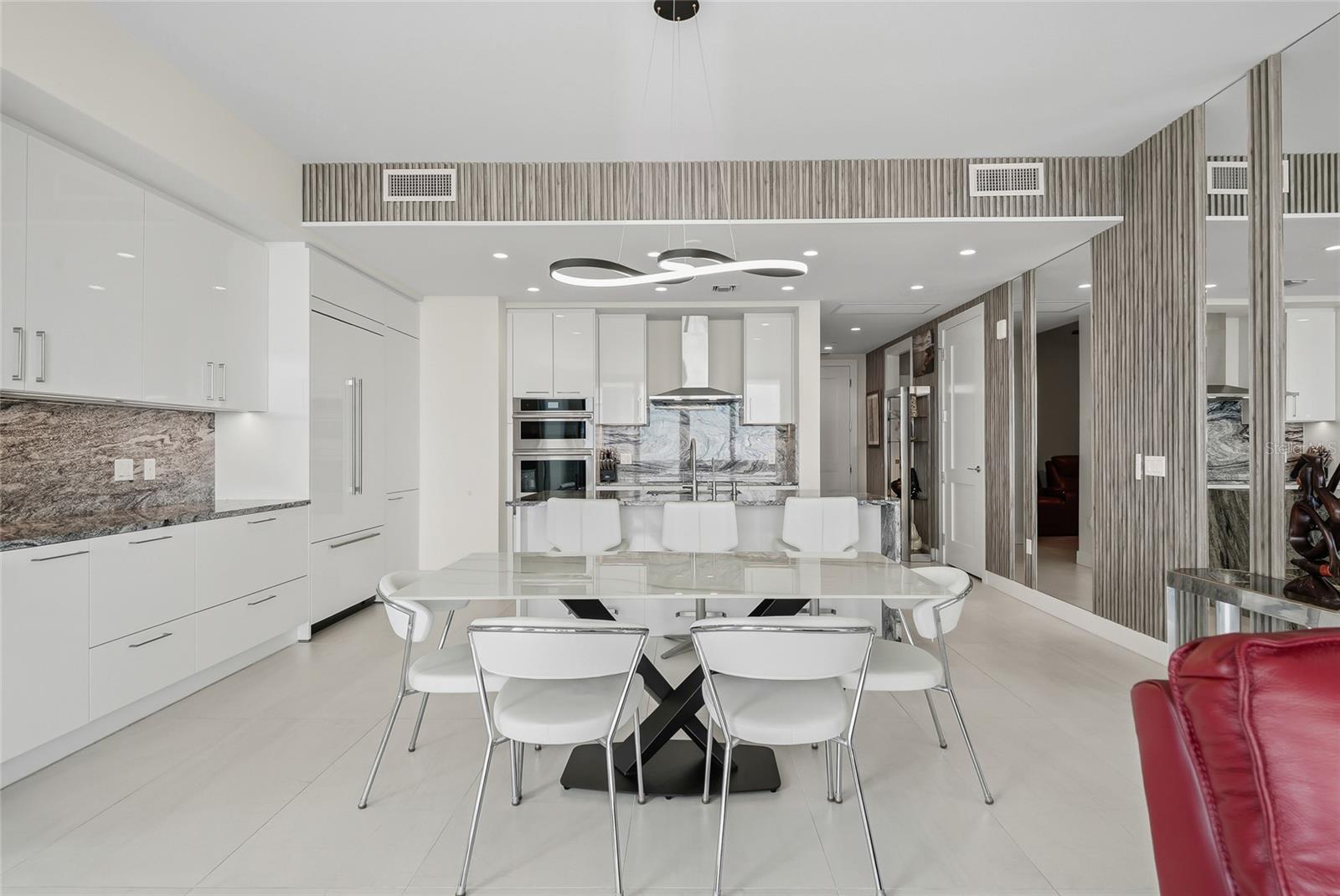 SALTAIRE ST PETERSBURG - Residential Lease