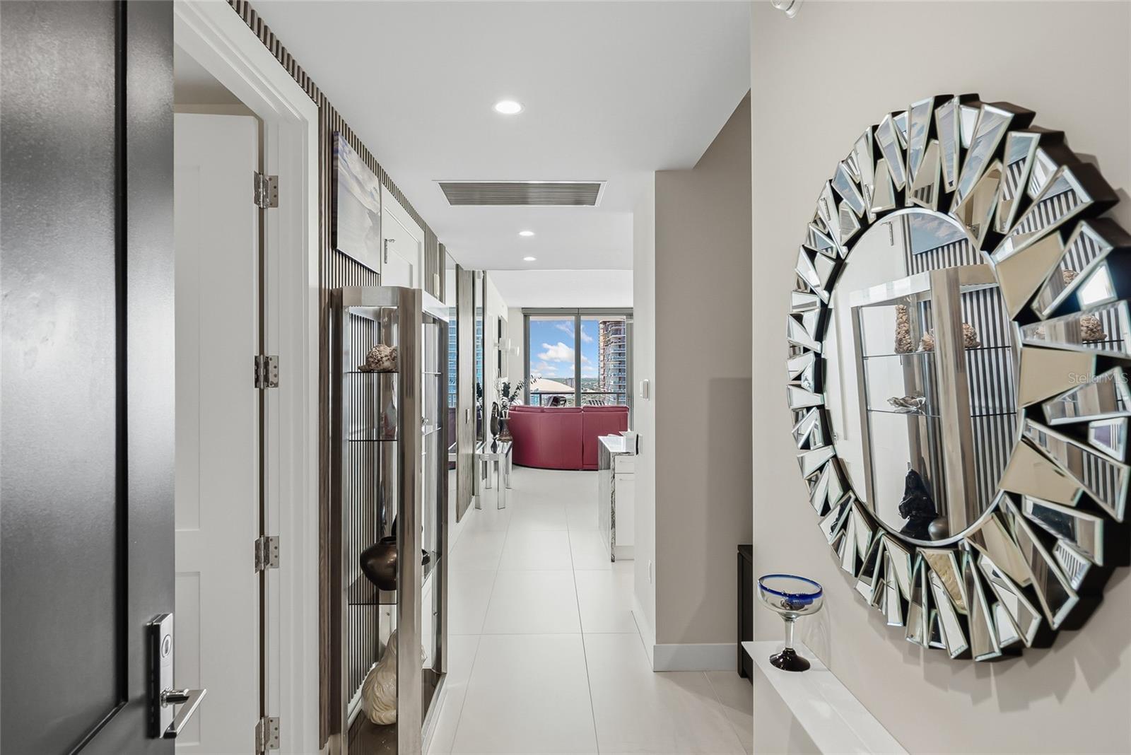 SALTAIRE ST PETERSBURG - Residential Lease