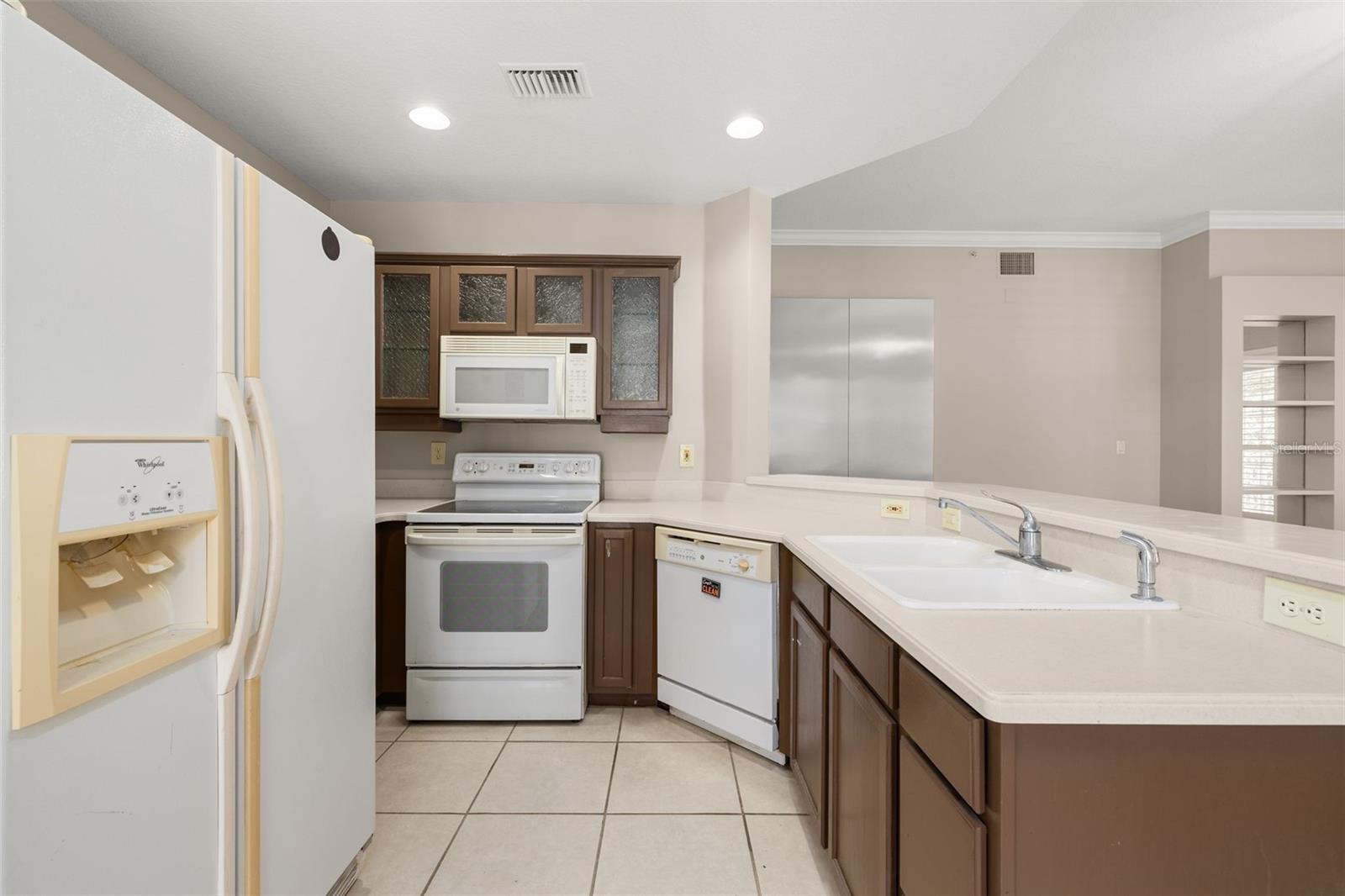 SPRING PARK TERRACES CONDO PH 3 - Residential