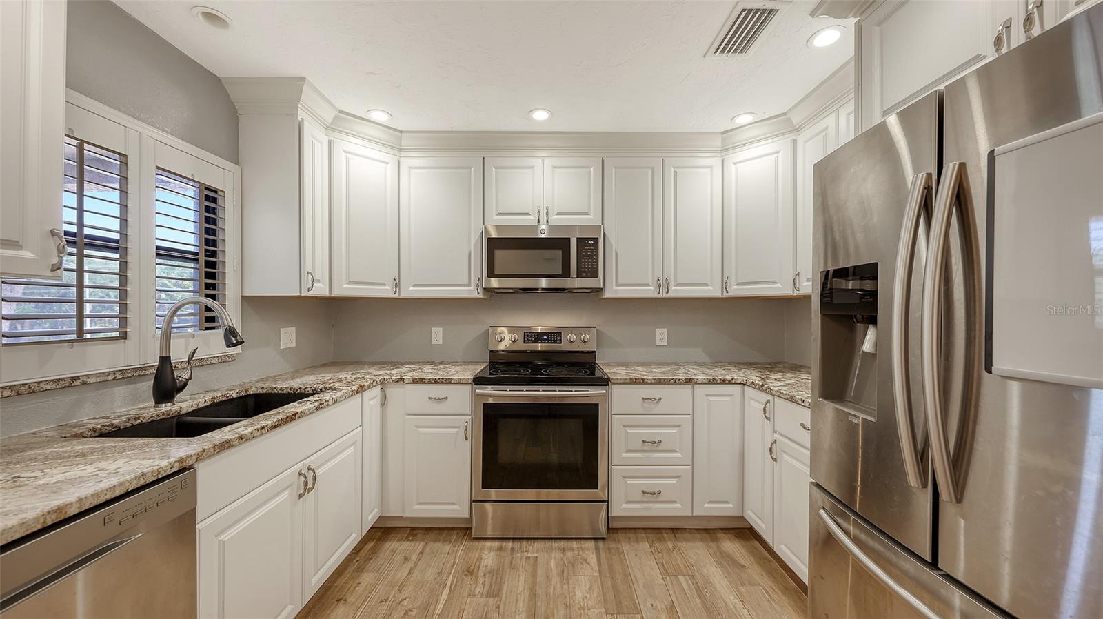 GULF GATE GARDENS - Residential