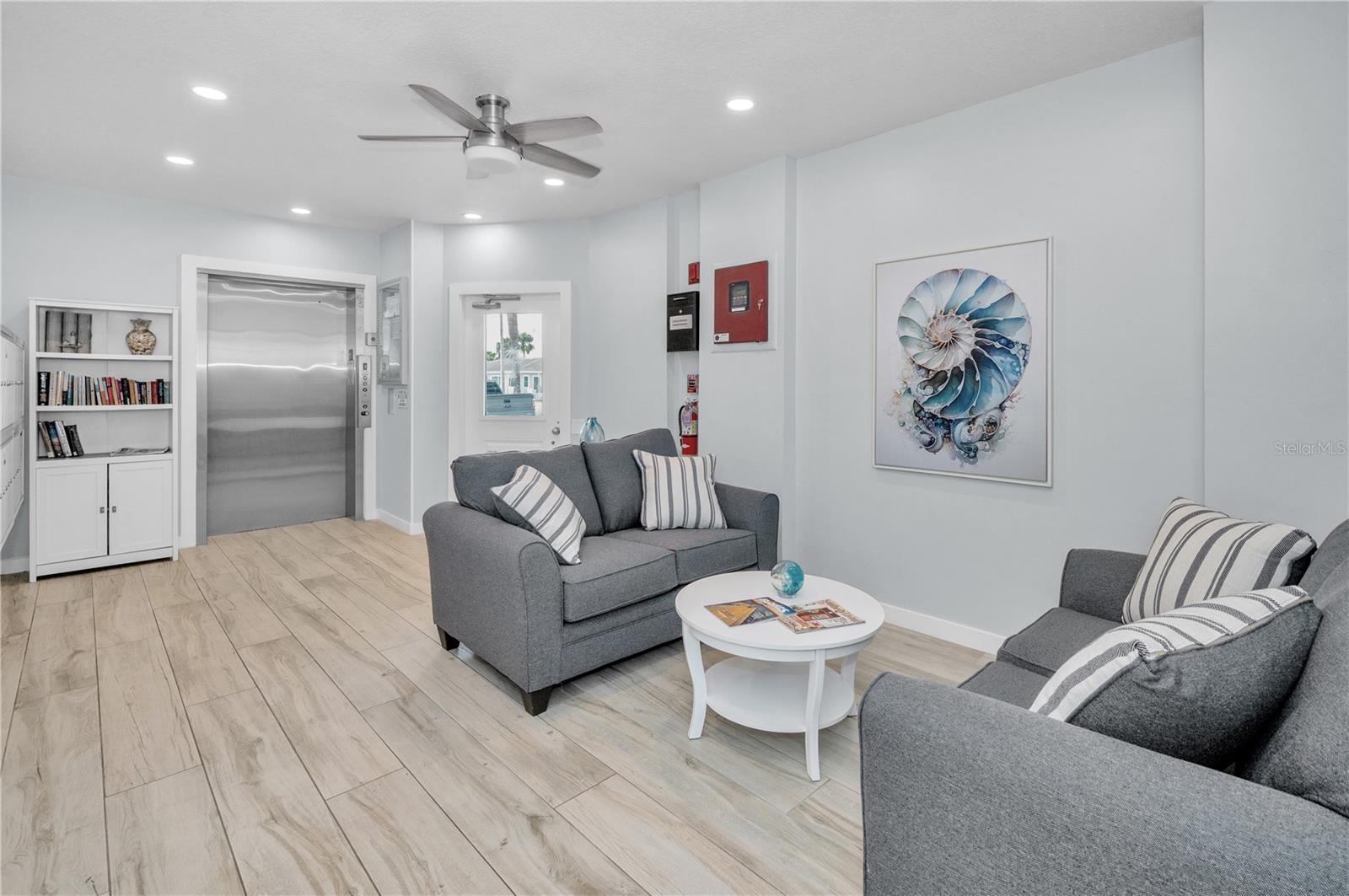 PORTSIDE CONDO - Residential