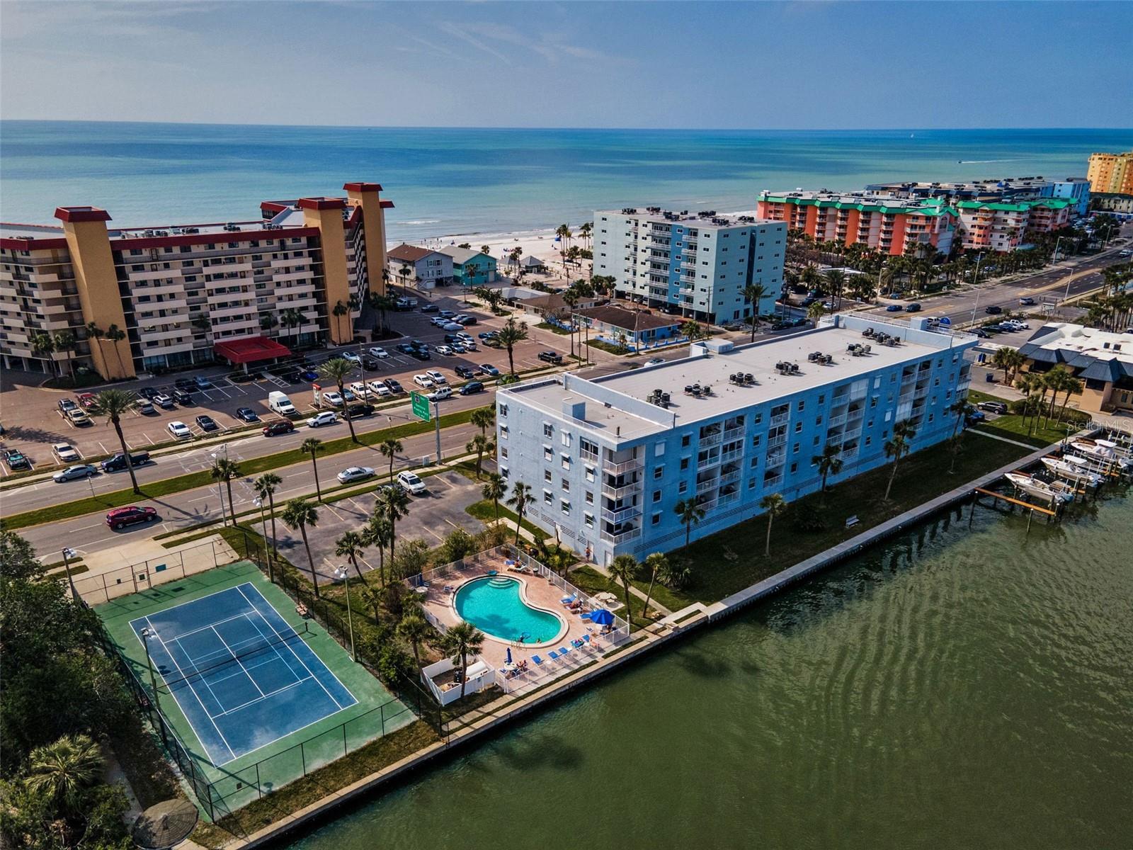 PORTSIDE CONDO - Residential
