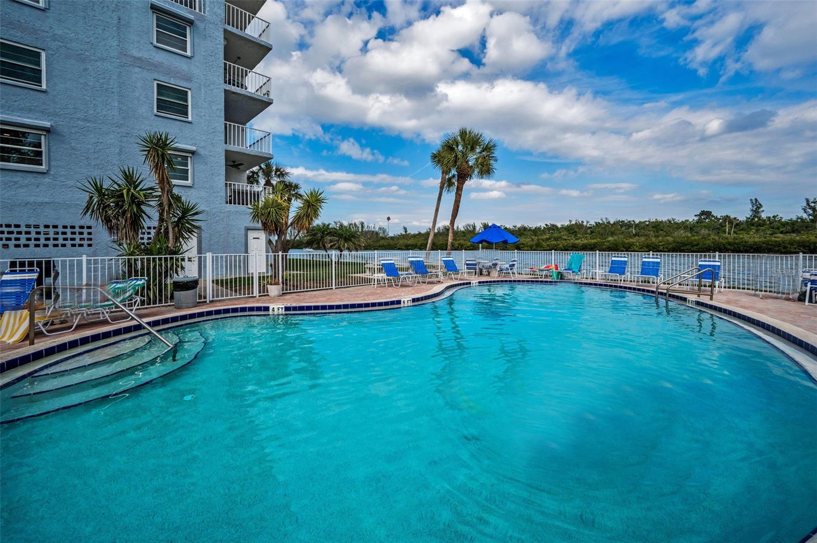 PORTSIDE CONDO - Residential