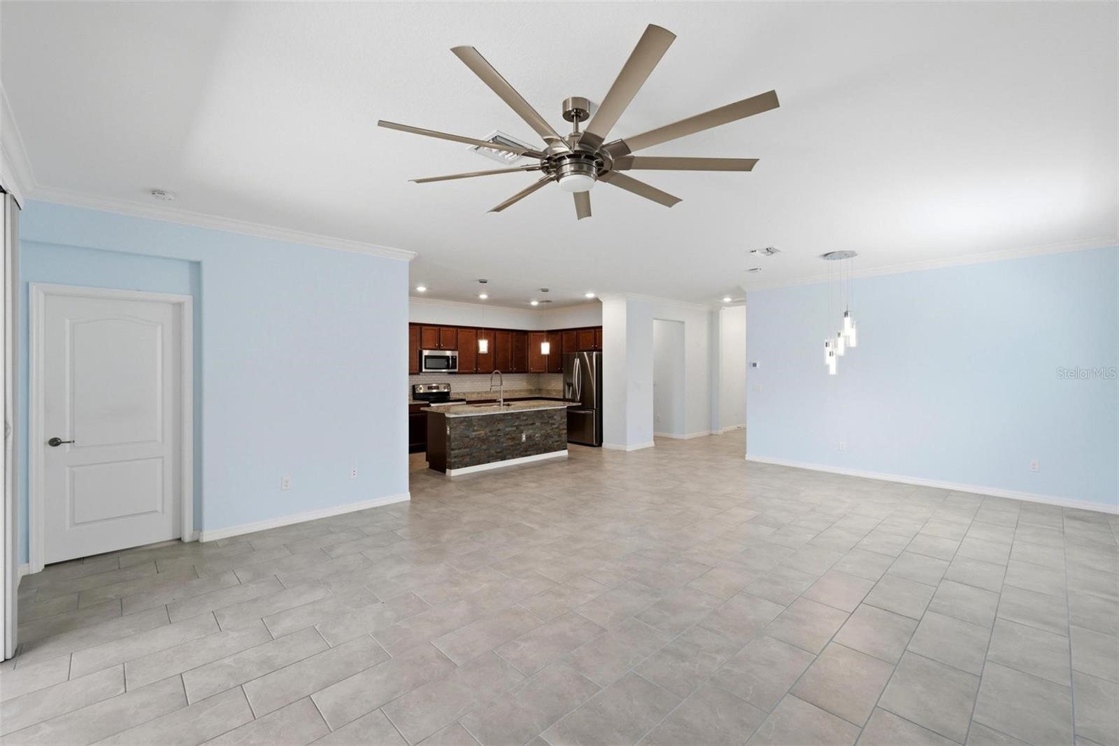 SARASOTA NATIONAL PH 9-B - Residential